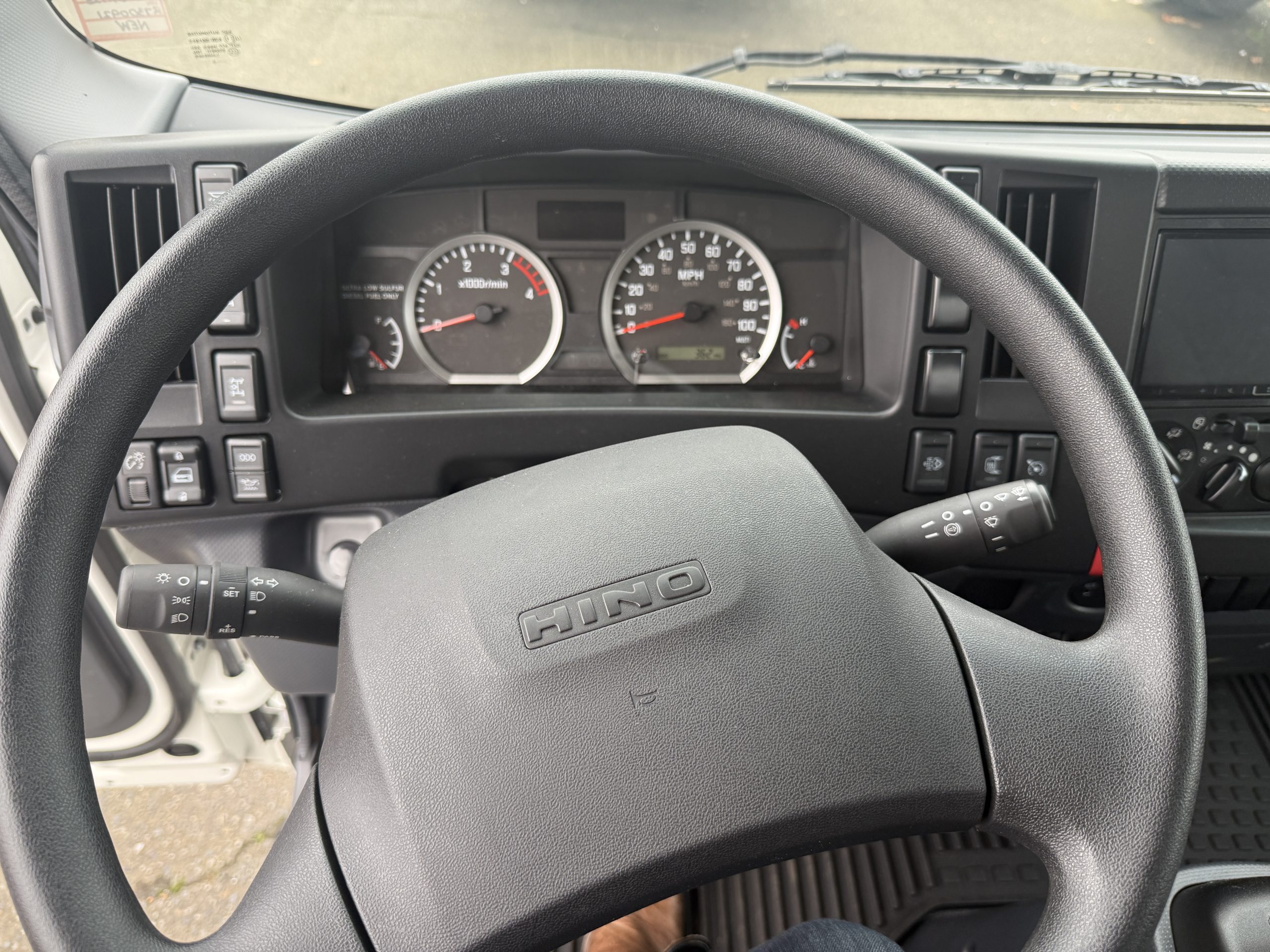 2024 HINO S5 2024 HINO S5 - image 2 of 6