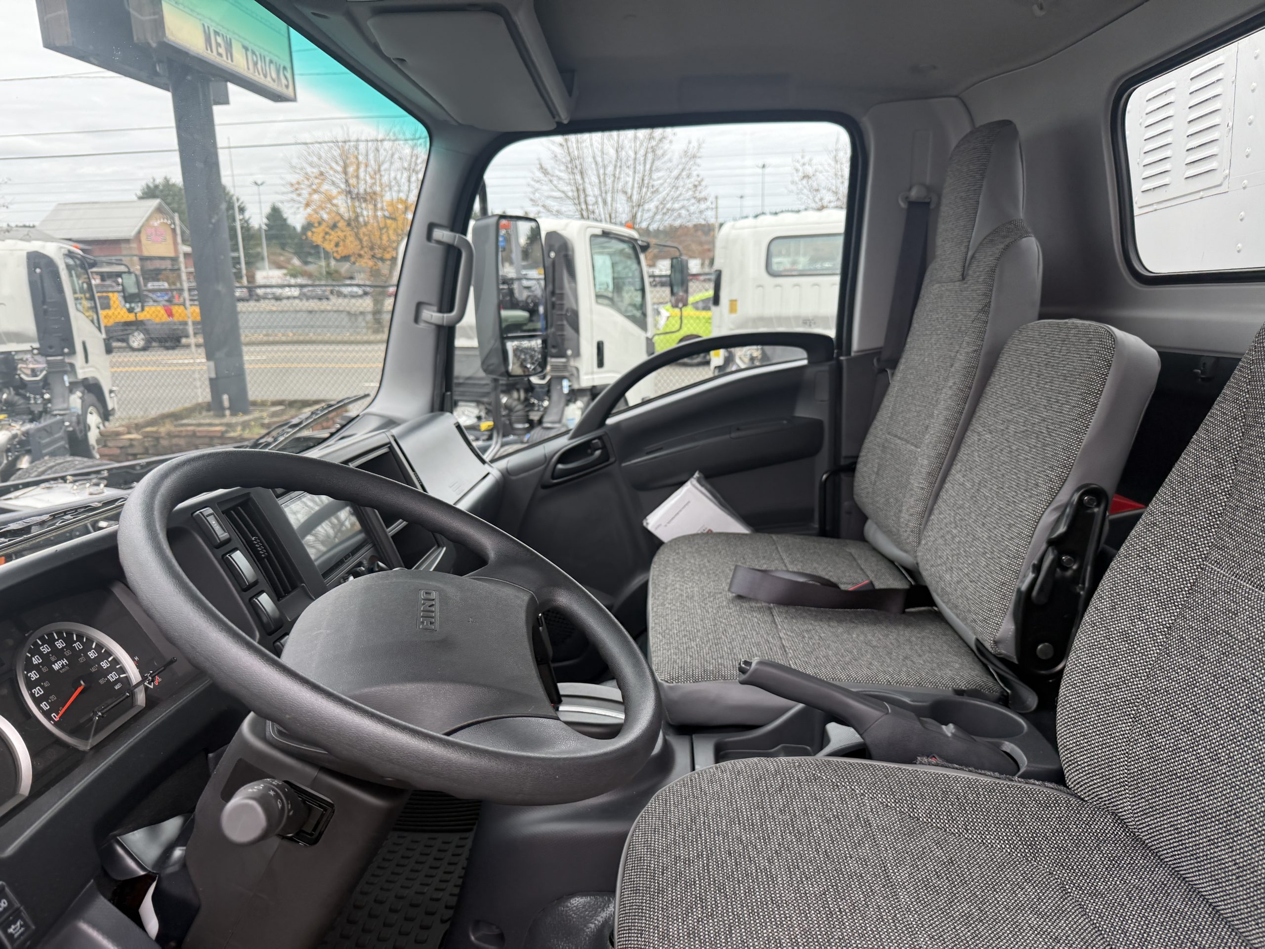 2024 HINO S5 2024 HINO S5 - image 3 of 6