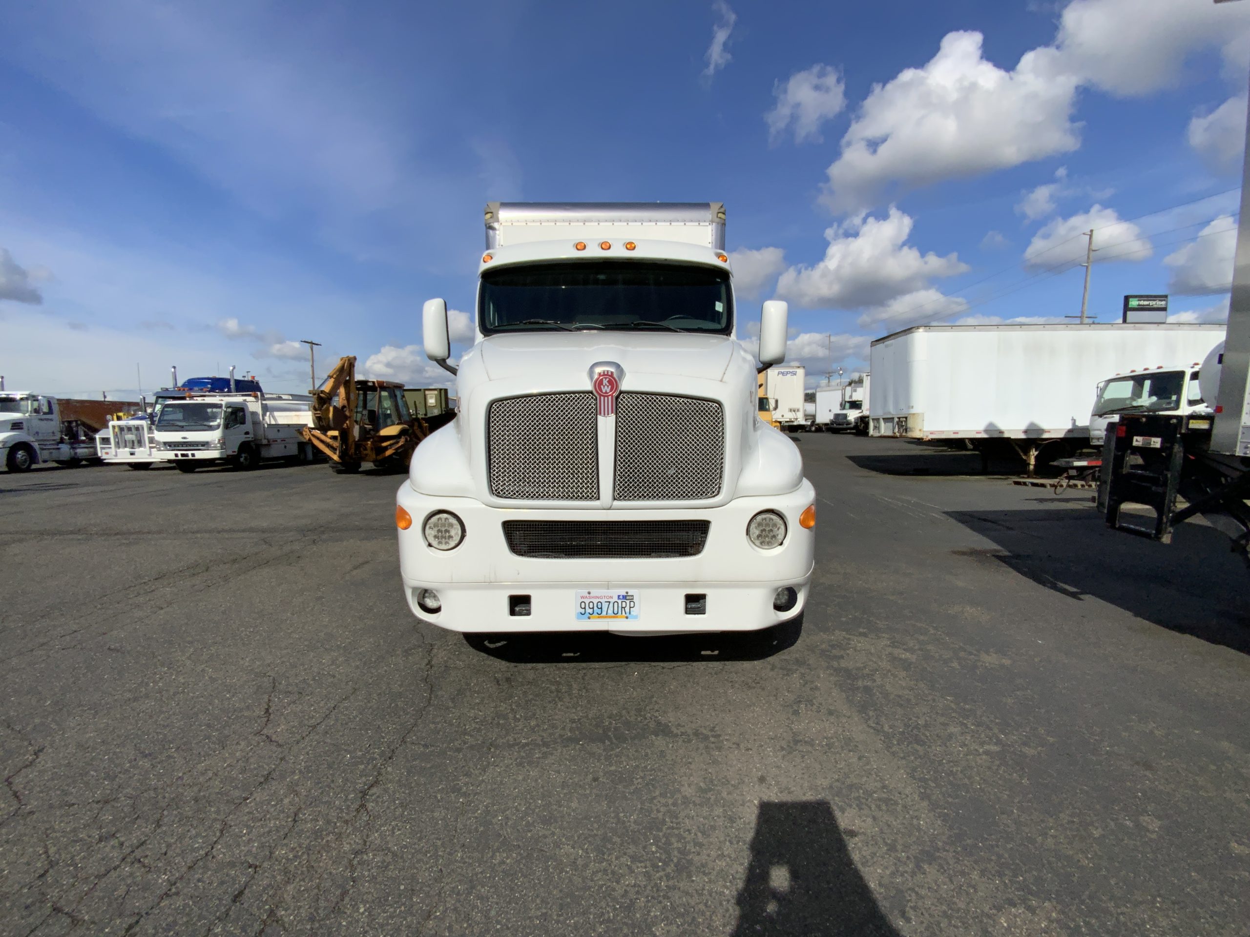 1999 KENWORTH T2000 - image 2 of 6