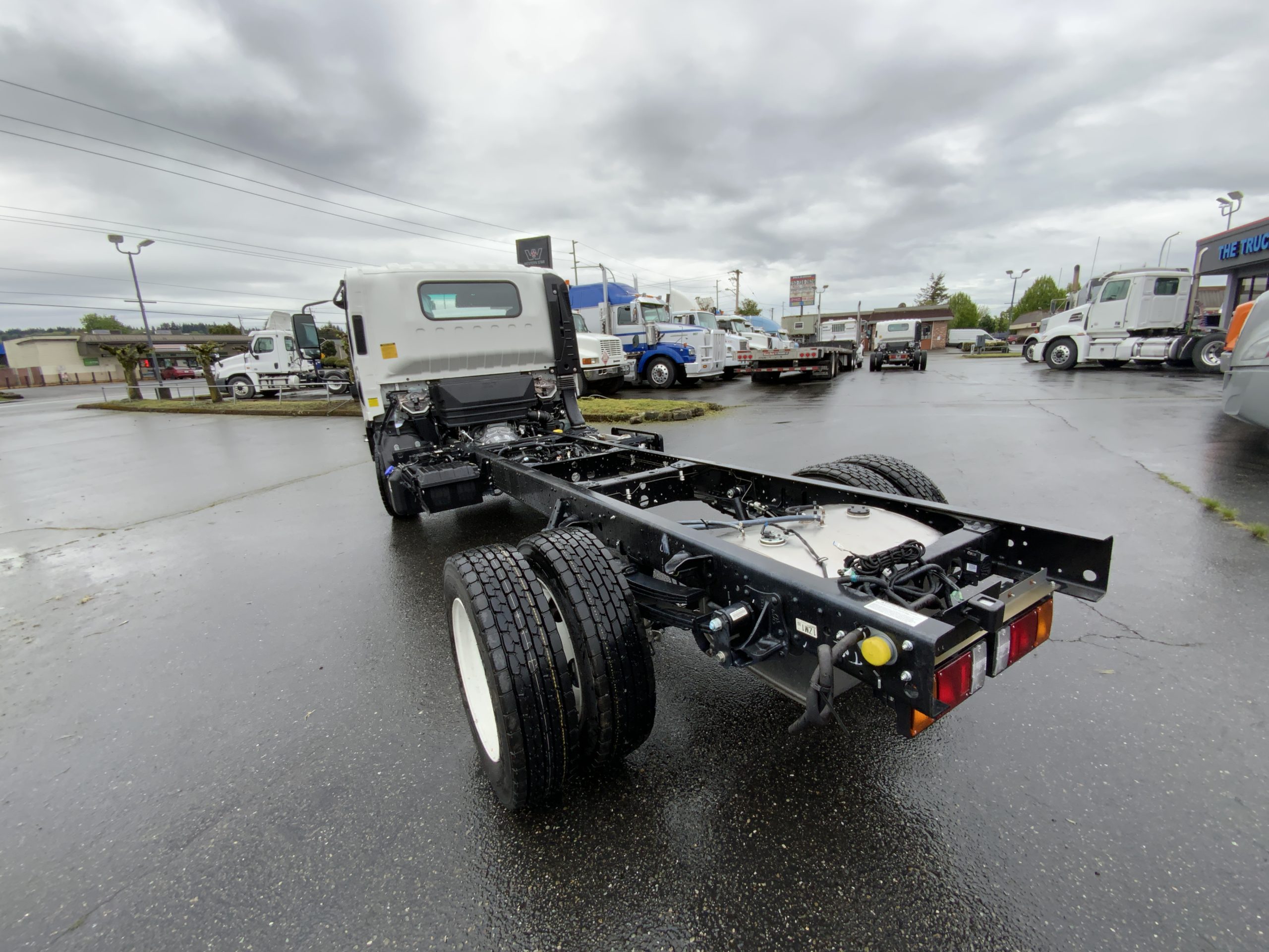 2024 HINO S5 - image 4 of 6