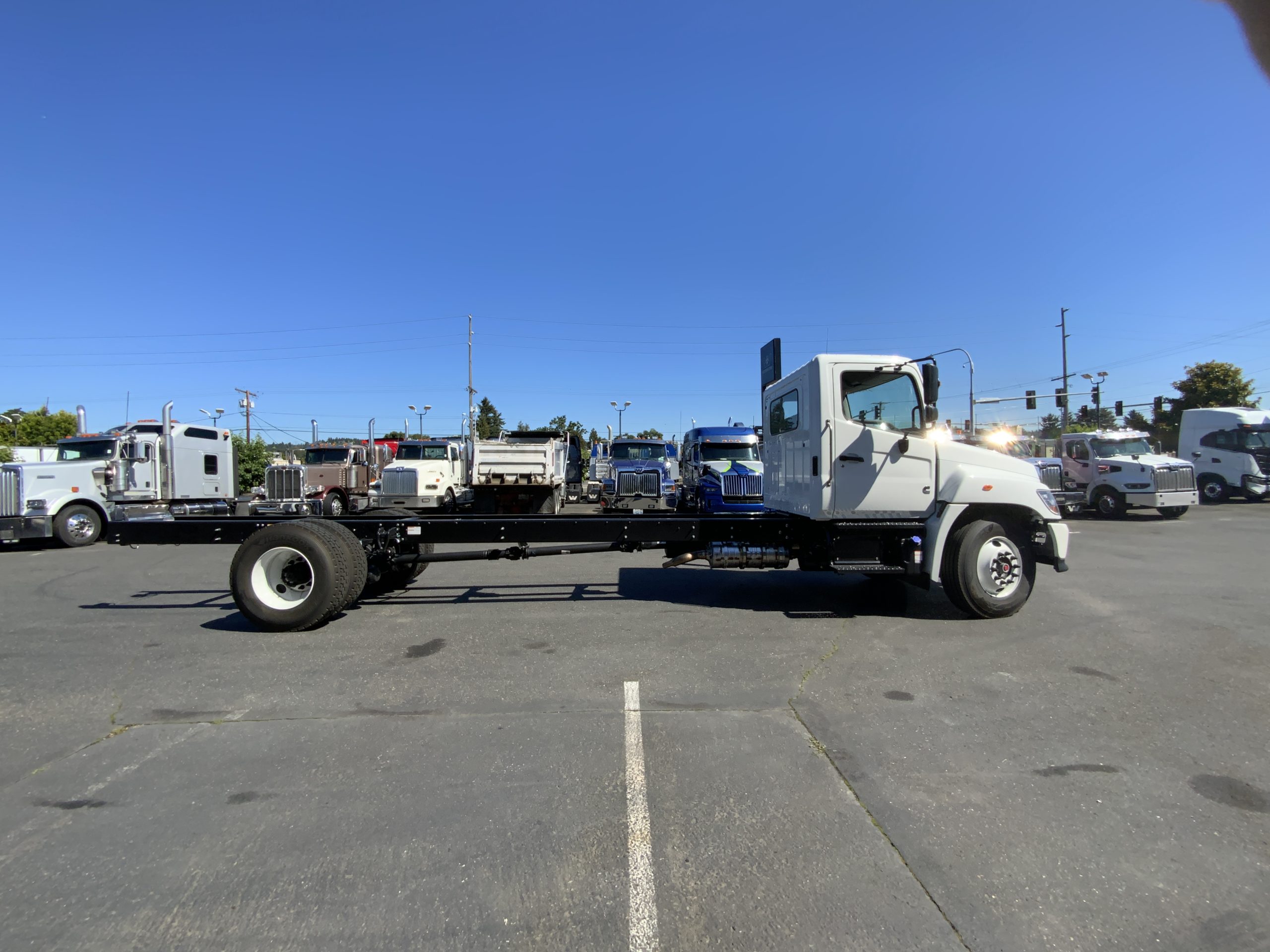 2025 HINO L6 - image 6 of 6