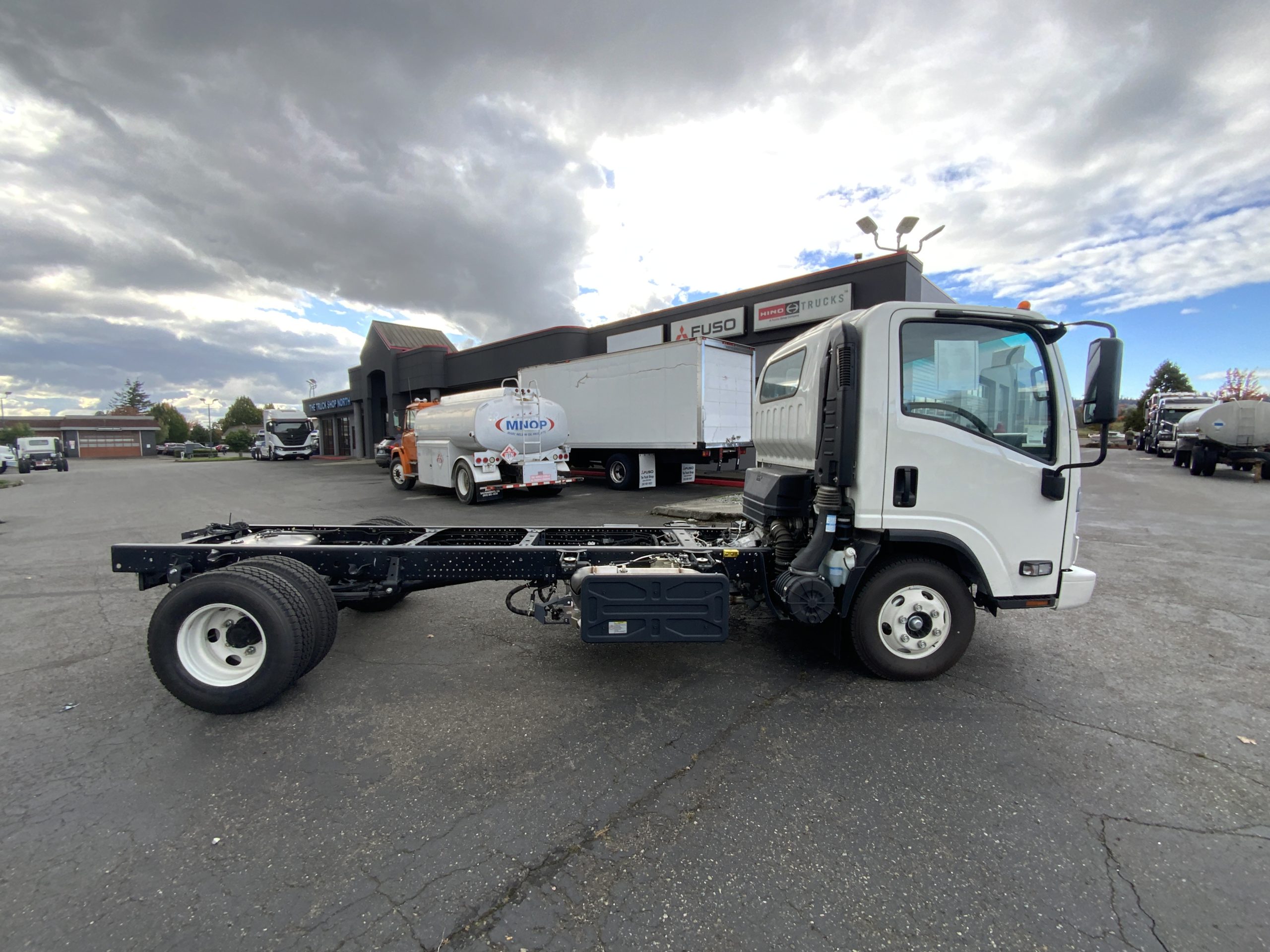 2024 HINO S4 - image 6 of 6