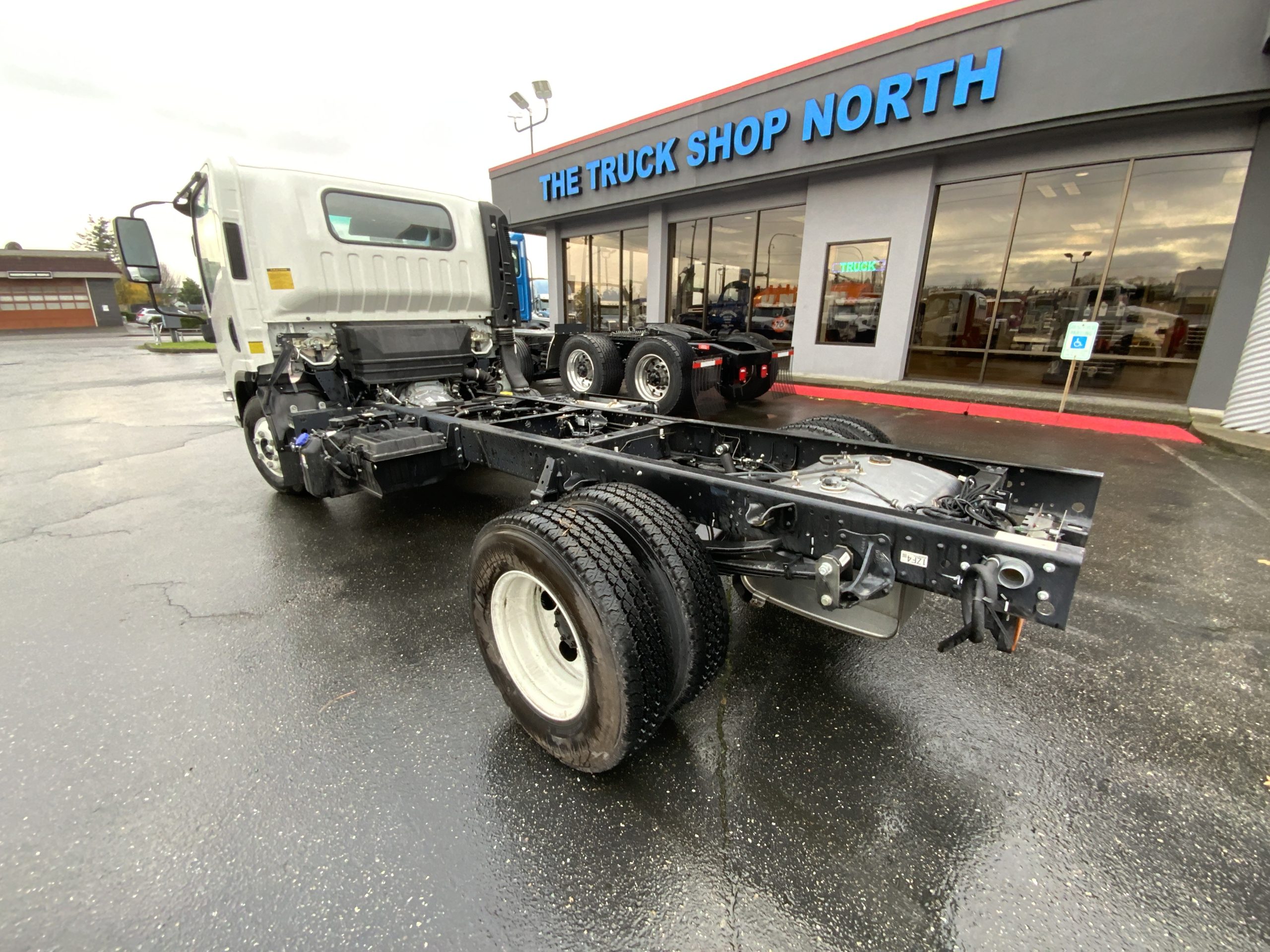 2024 HINO S4 - image 4 of 6