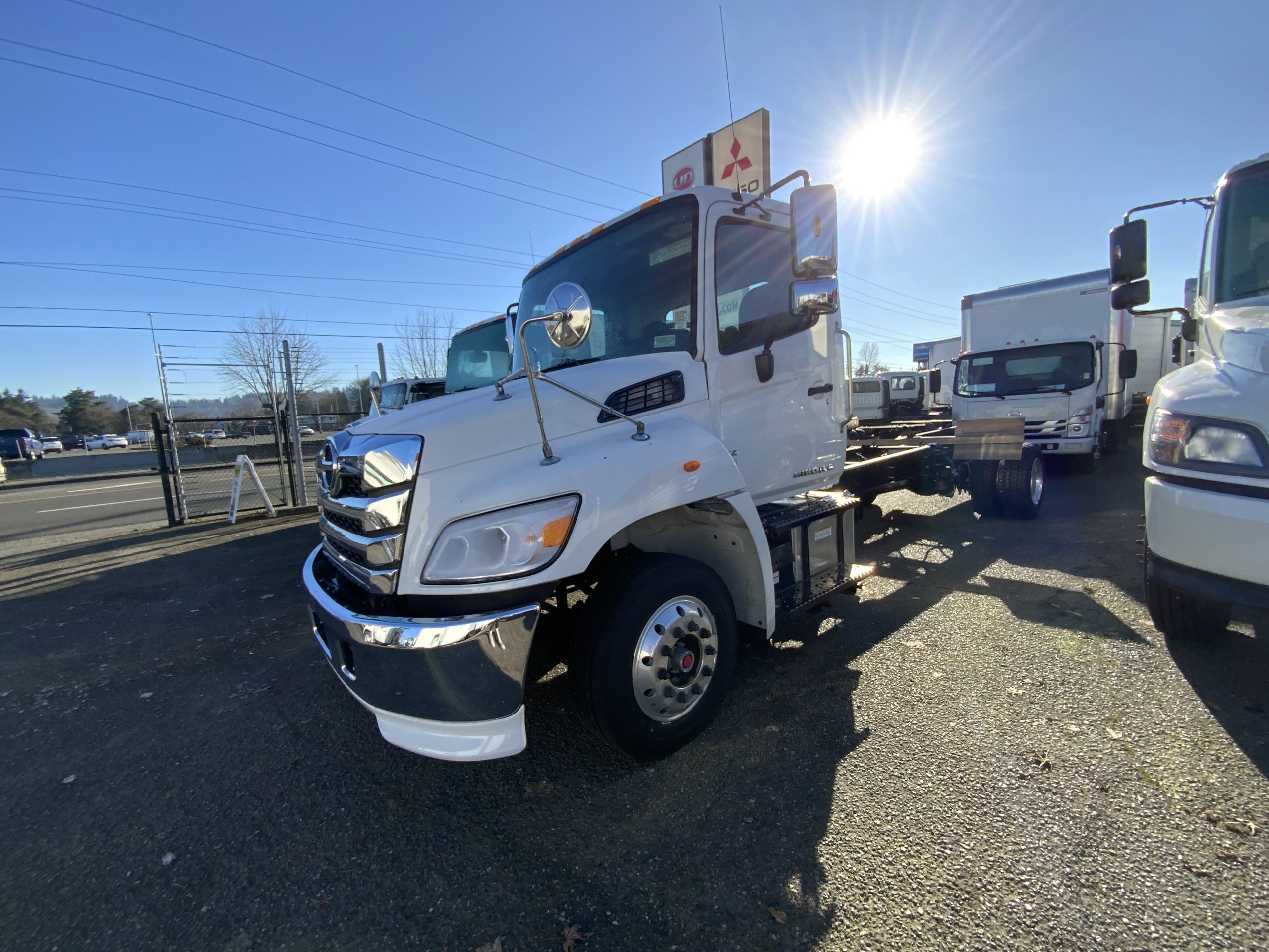 2025 HINO L6 - image 1 of 6