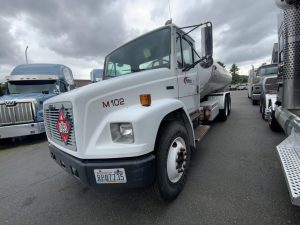 1996 FREIGHTLINER FL70 IMG_8230-scaled-1