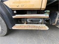 1994 FREIGHTLINER FL70 - image 4 of 6