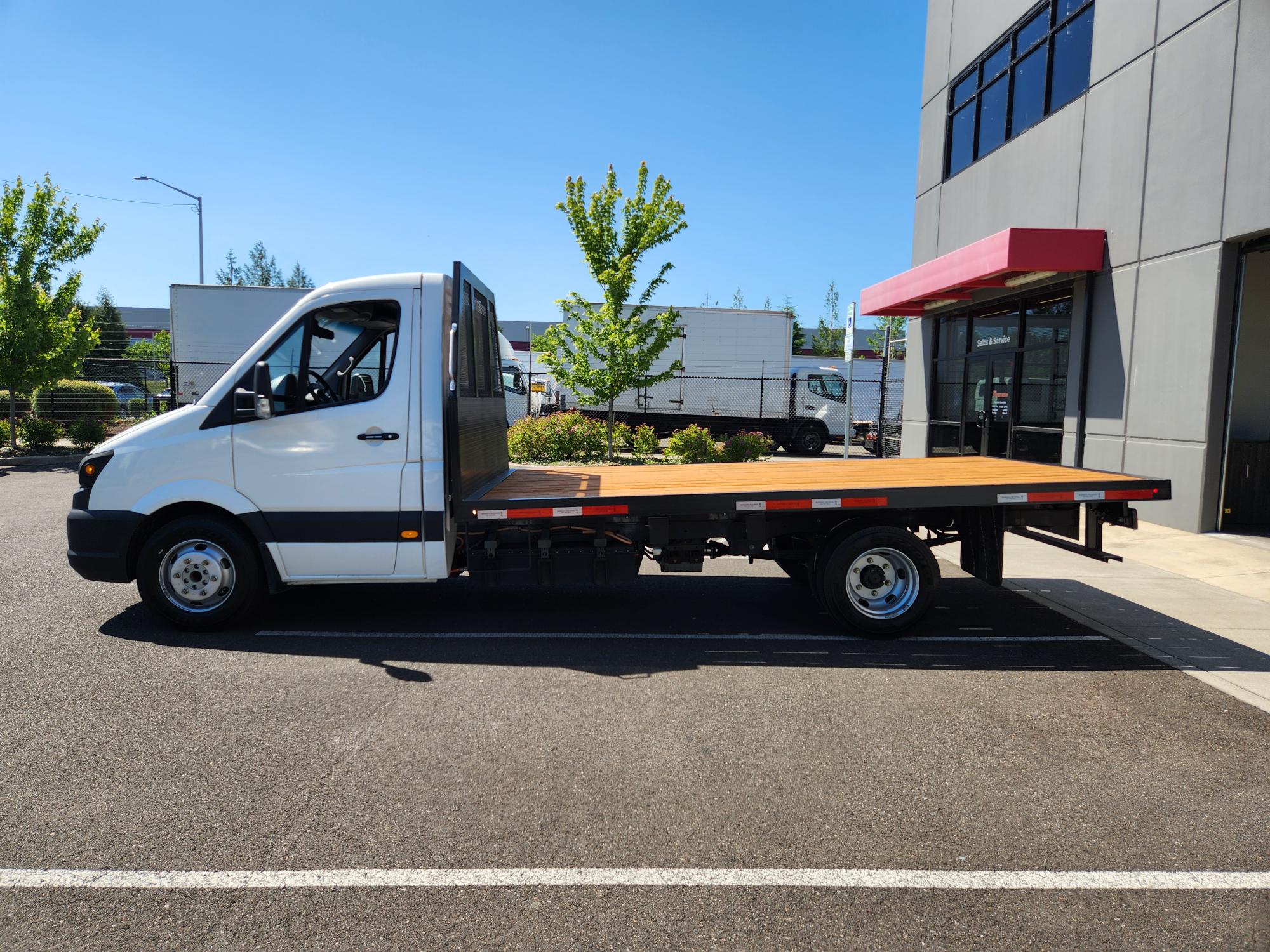 2022 WORKHORSE W4CC - image 4 of 6