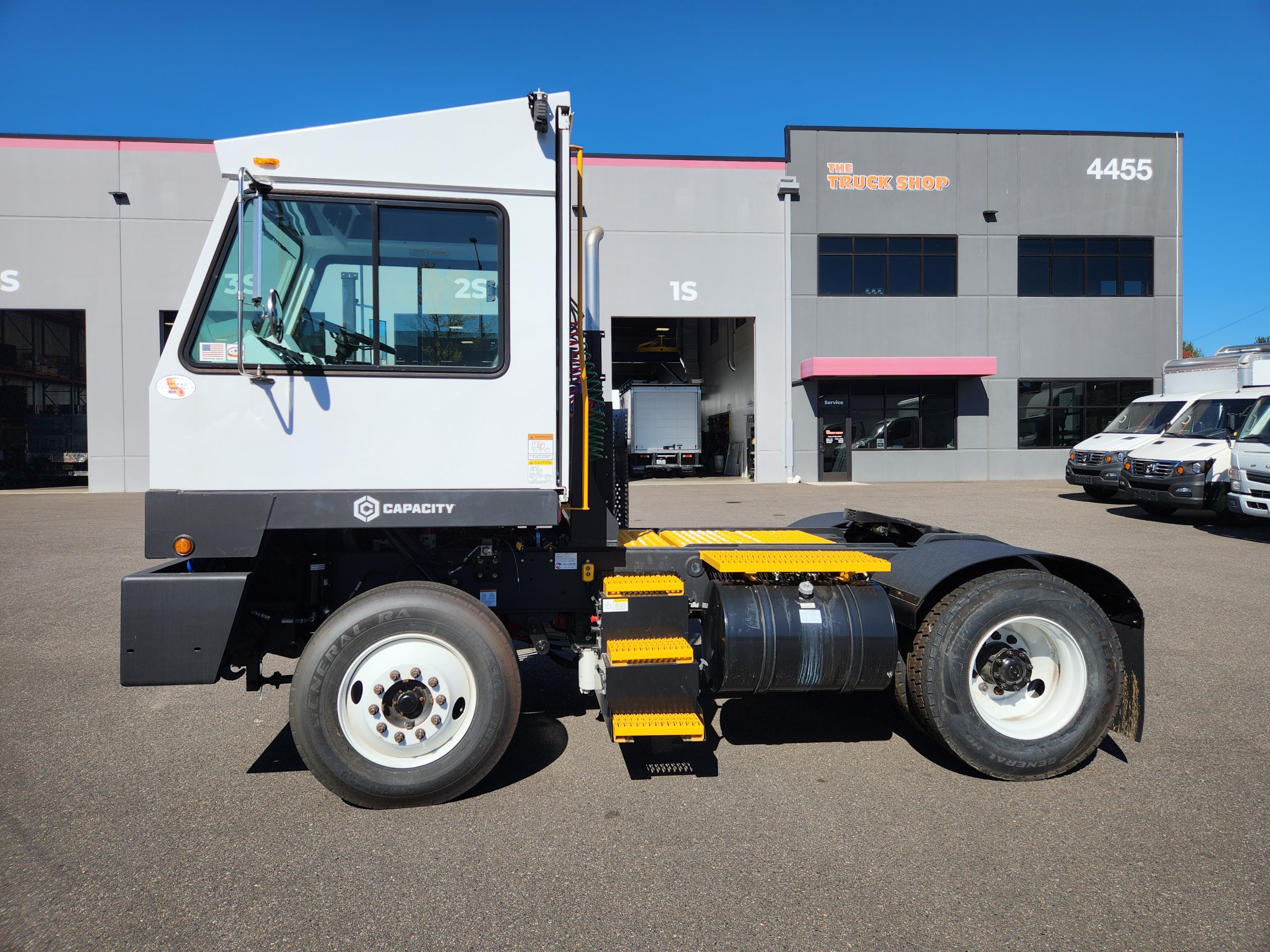 2024 CAPACITY TJ5000 - image 3 of 6