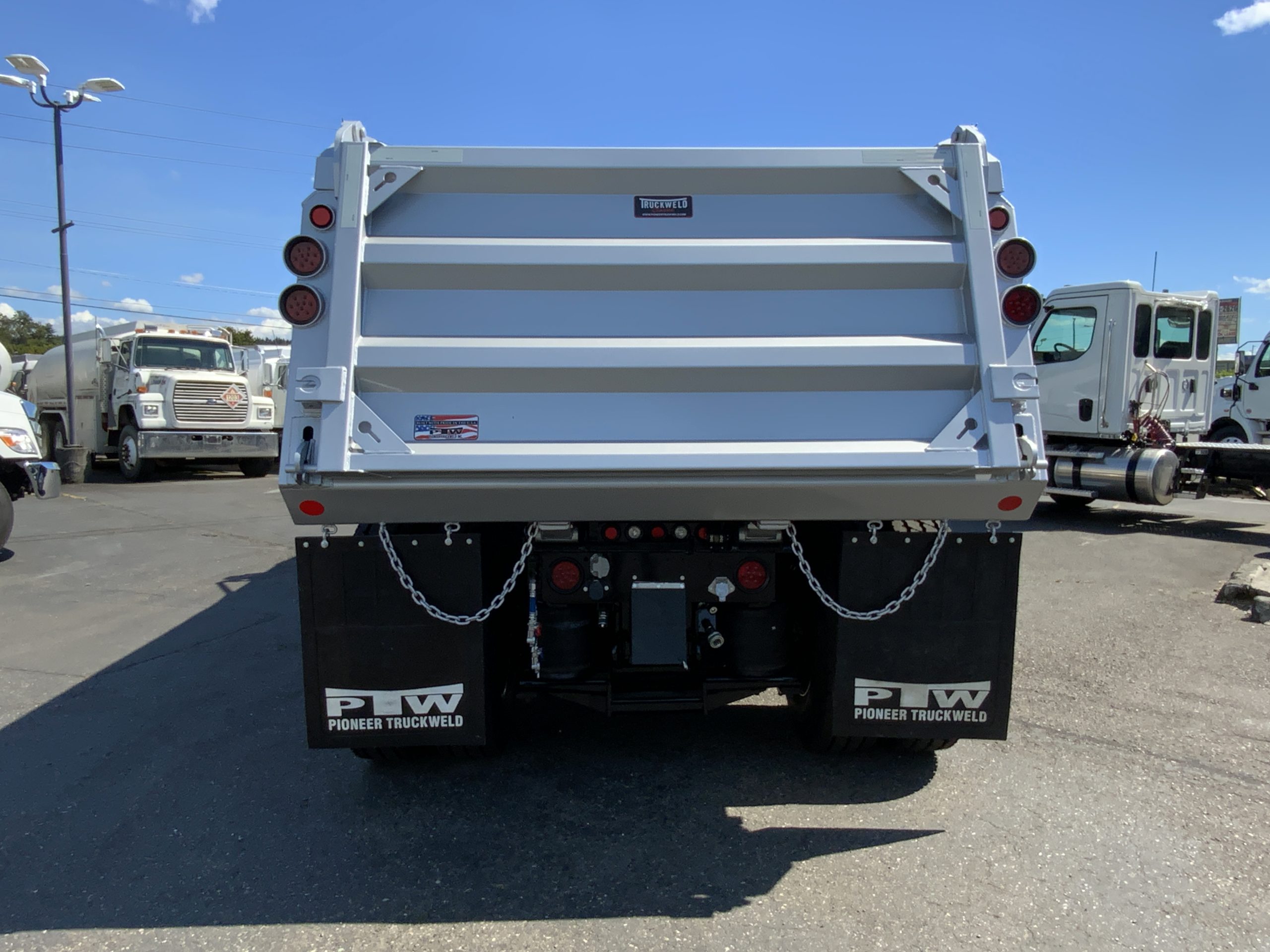2026 WESTERN STAR 47X - image 5 of 6
