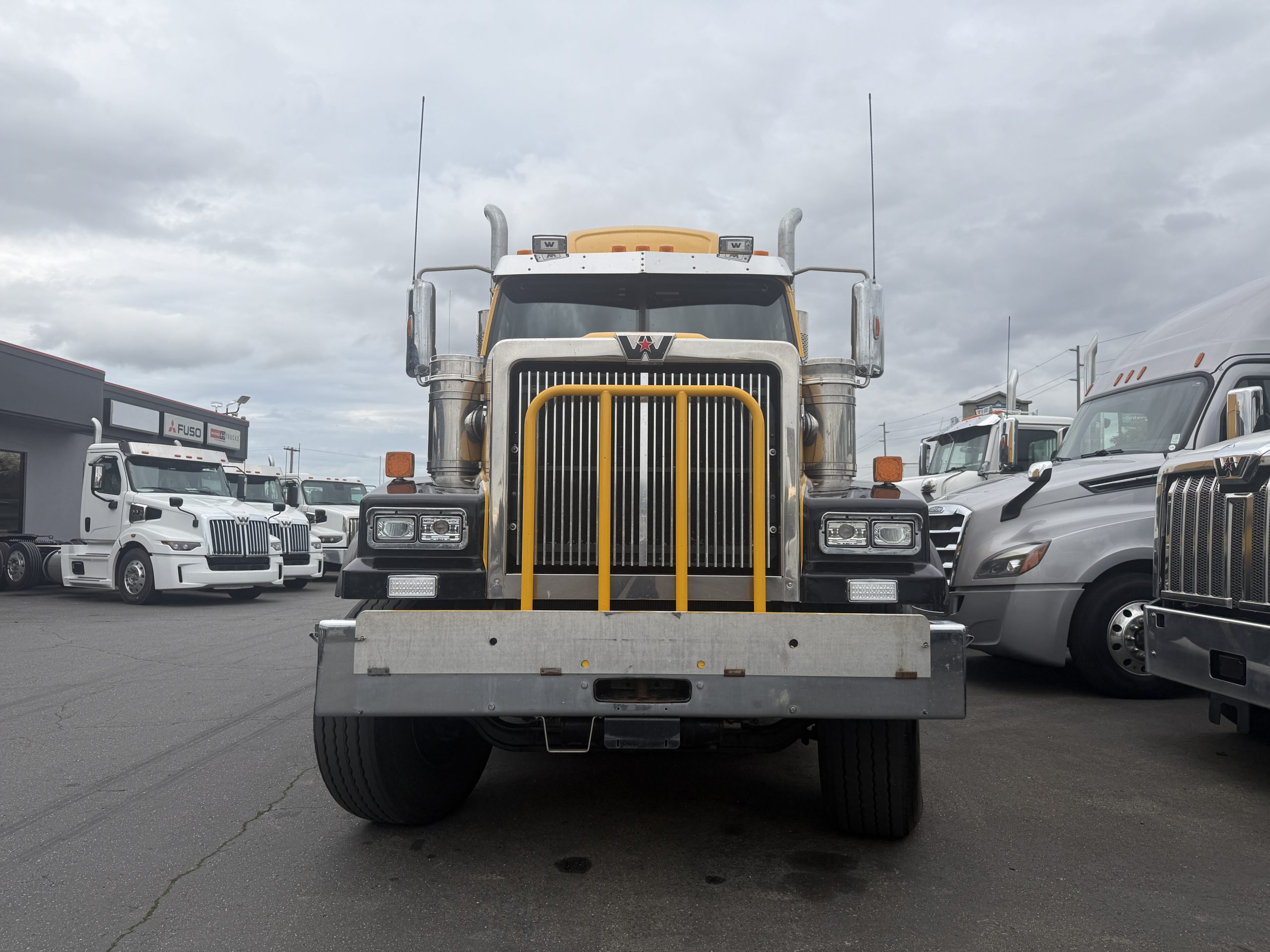 2021 WESTERN STAR 4900FA 2021 WESTERN STAR 4900FA - image 4 of 6