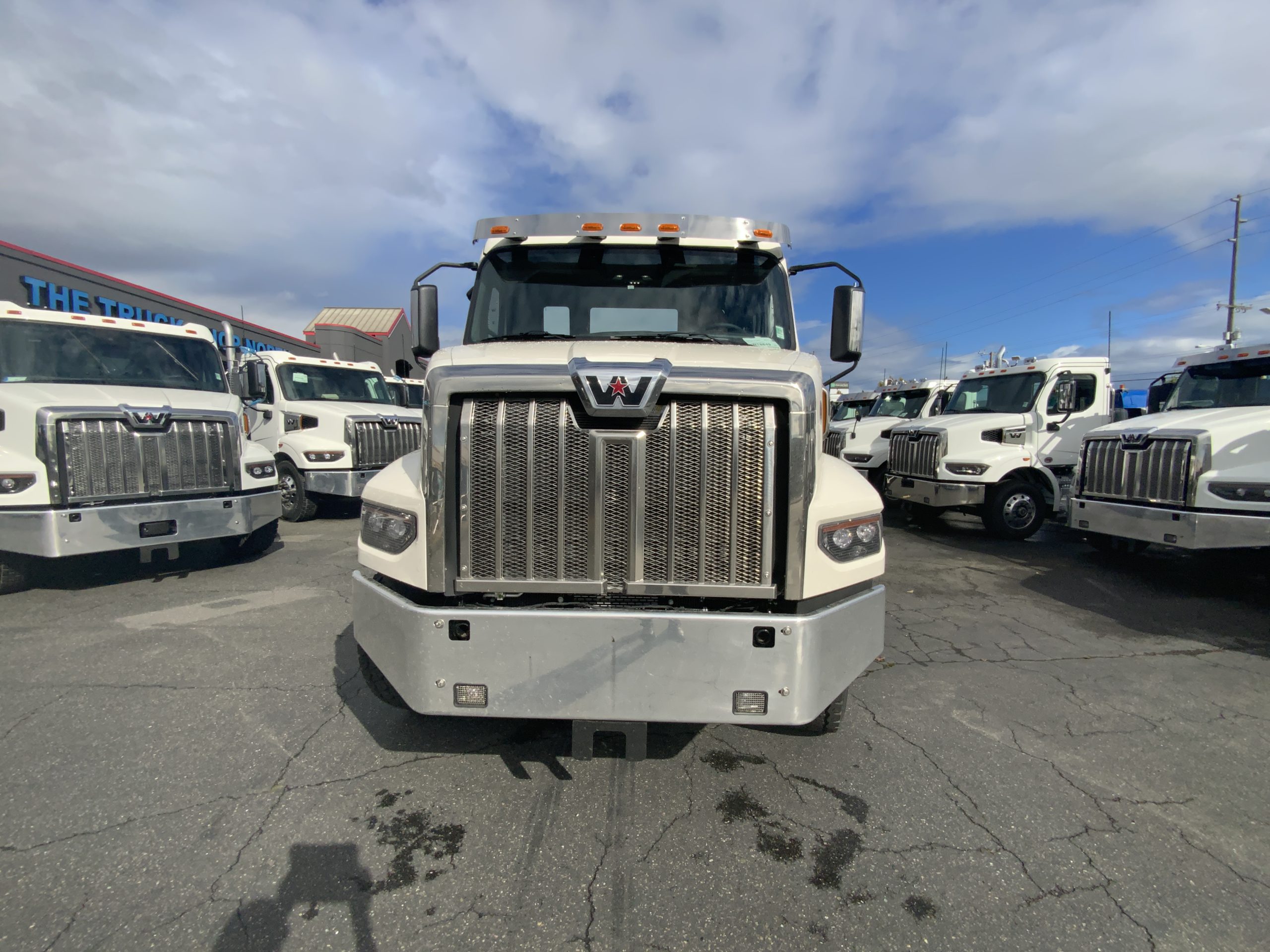 2026 WESTERN STAR 49X - image 2 of 6