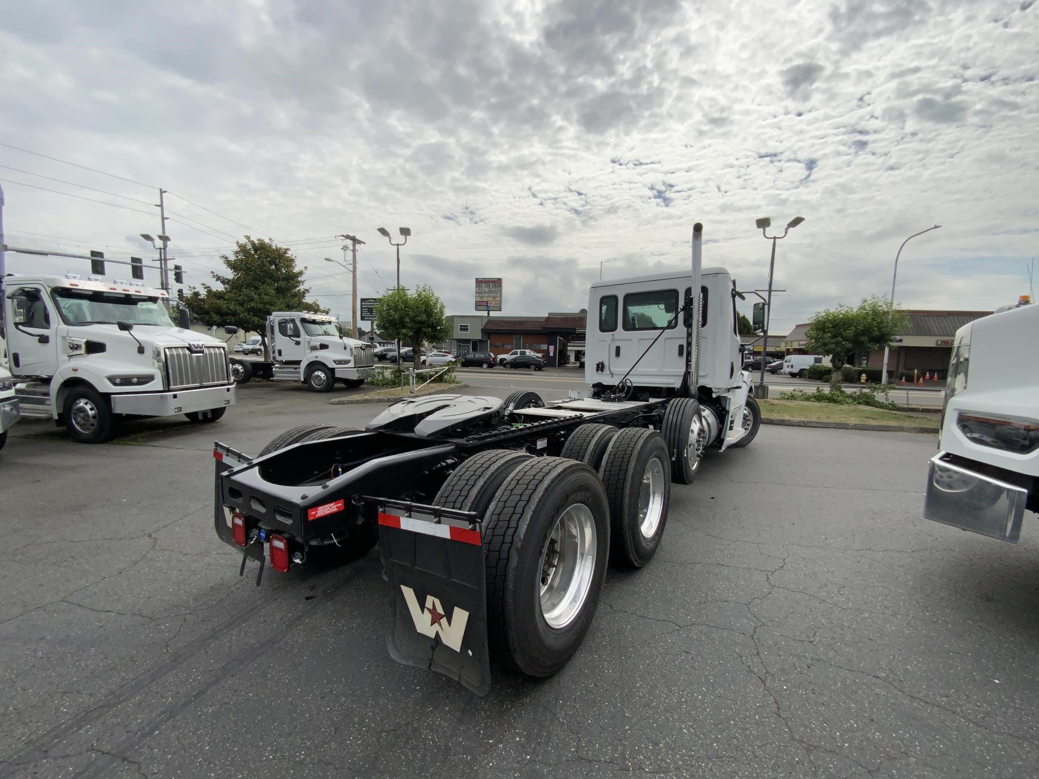 2025 WESTERN STAR 57X - image 6 of 6