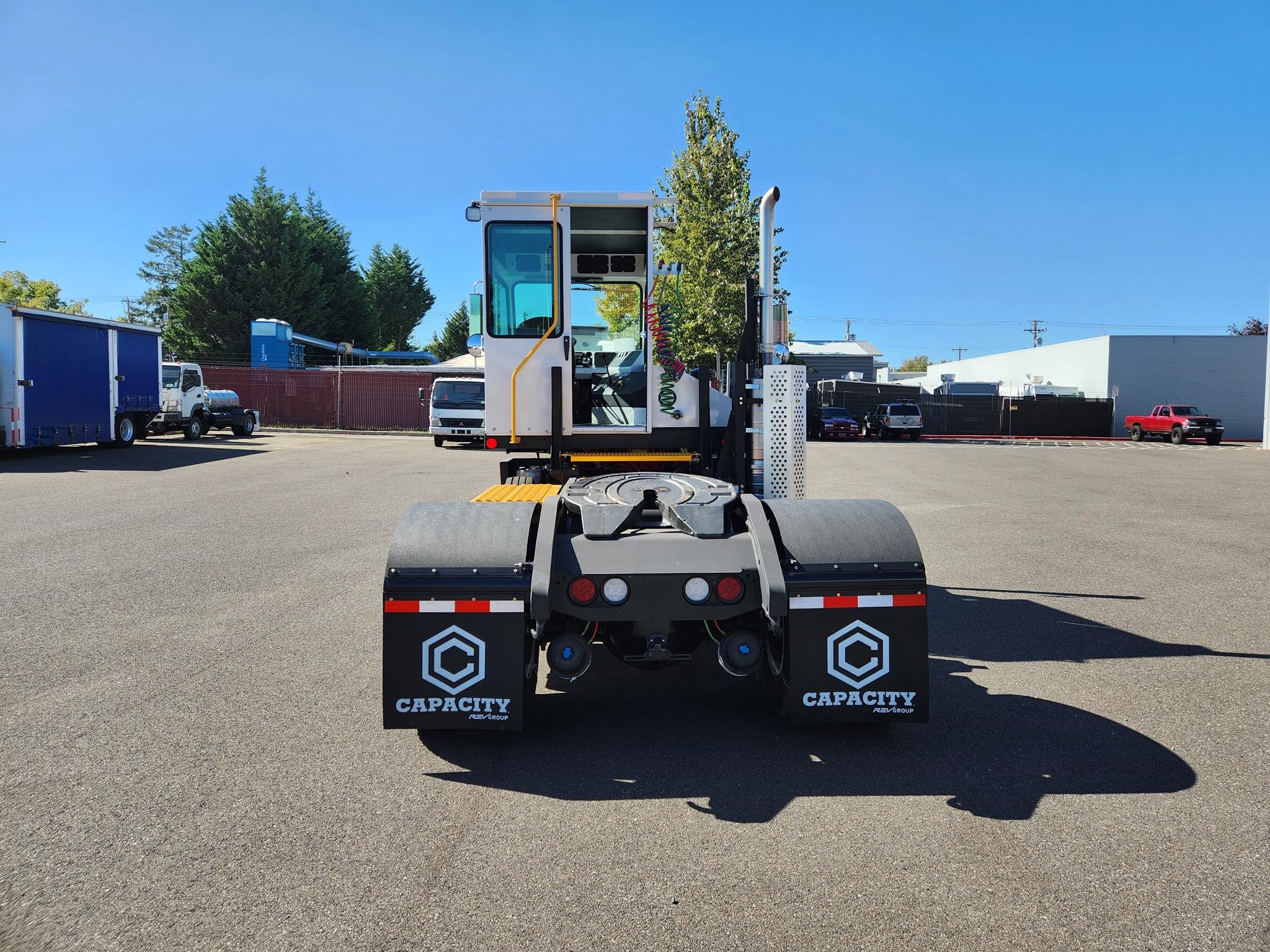 2024 CAPACITY TJ5000 - image 4 of 6