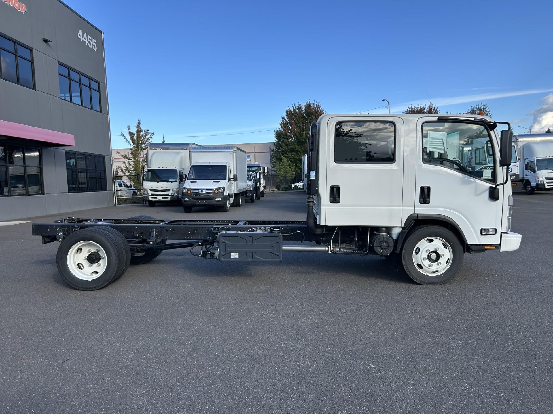 2023 HINO S5 - image 3 of 6