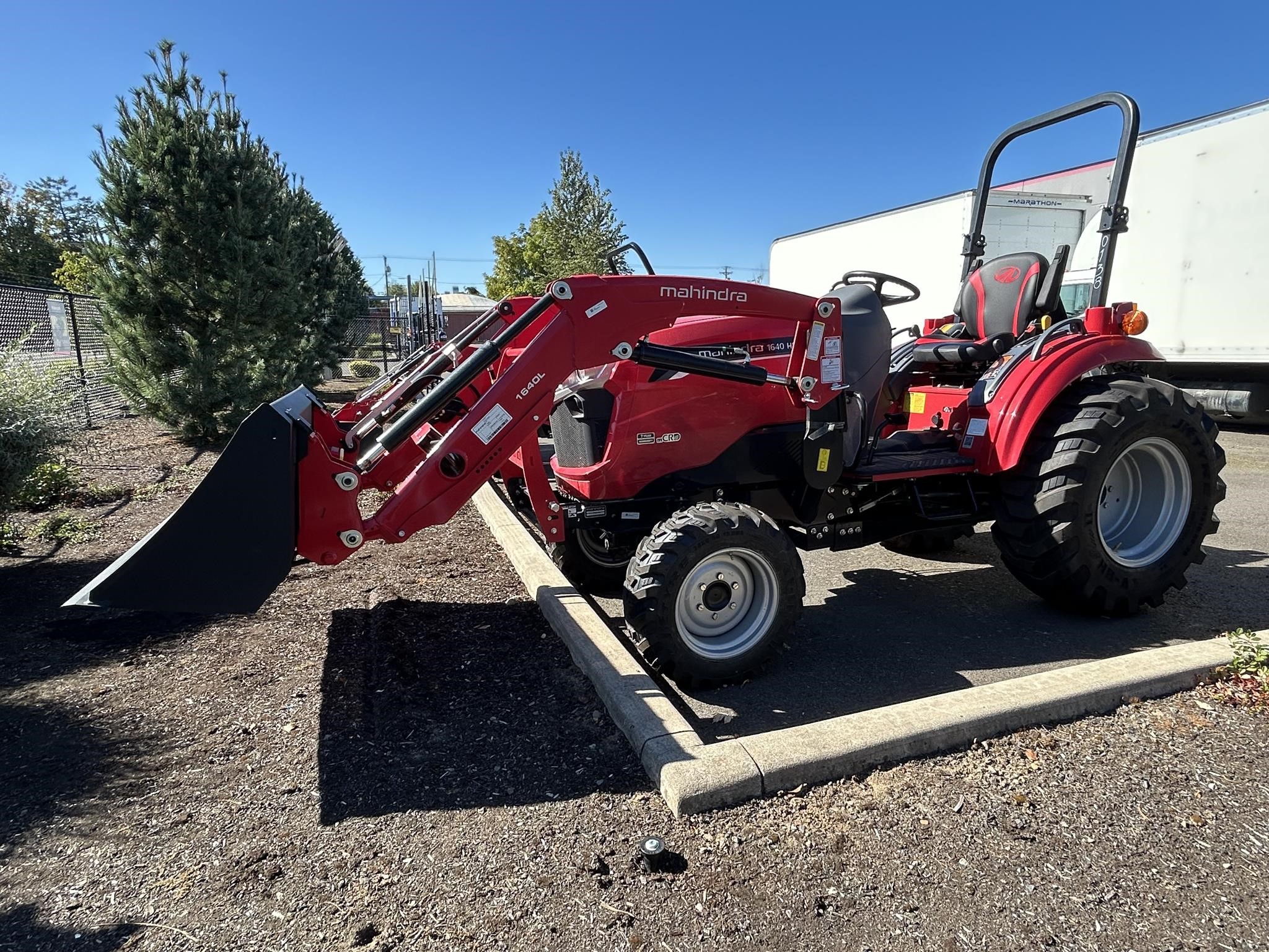 2025 MAHINDRA 1640 HST - image 1 of 6