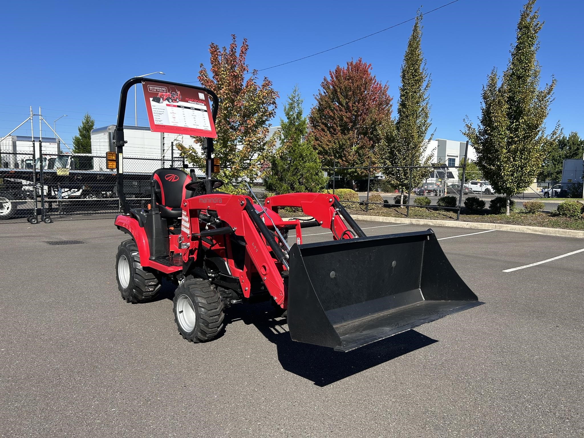 2025 MAHINDRA 1120HST - image 2 of 6