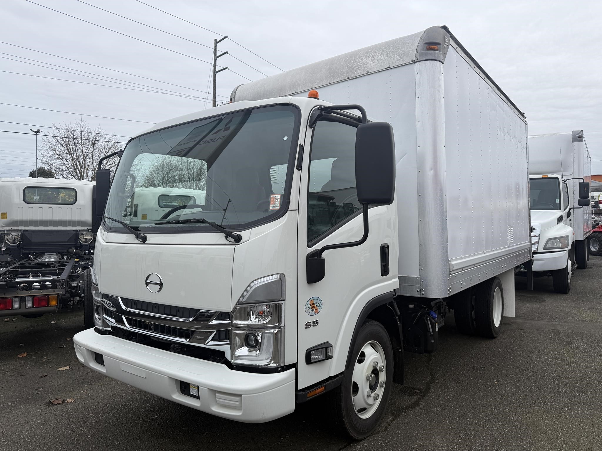 2024 HINO S5 - image 1 of 6