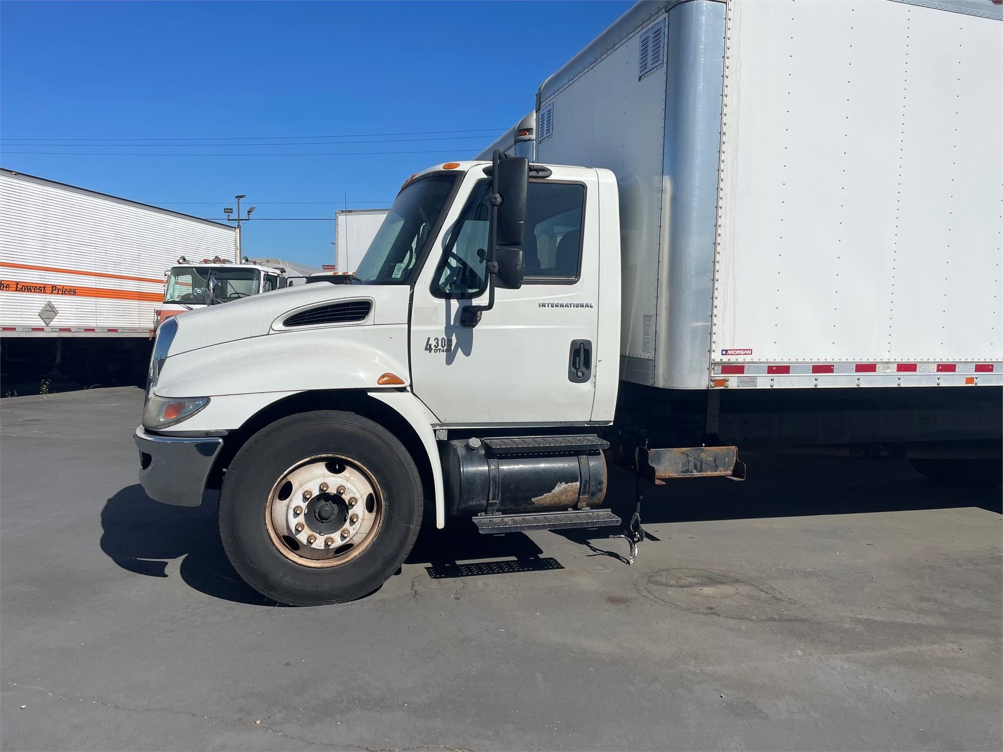 2007 INTERNATIONAL DURASTAR 4300 2007 INTERNATIONAL DURASTAR 4300 - image 1 of 5