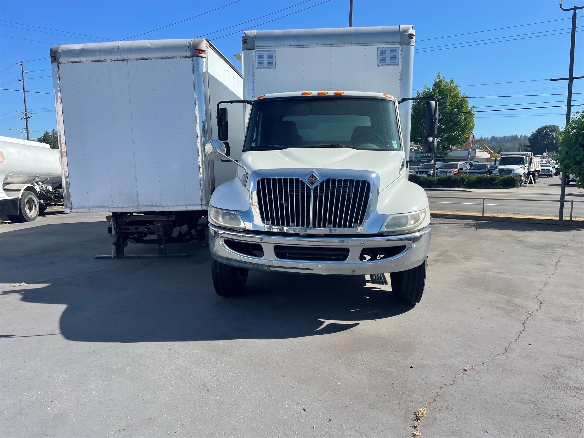 2007 INTERNATIONAL DURASTAR 4300 2007 INTERNATIONAL DURASTAR 4300 - image 2 of 5