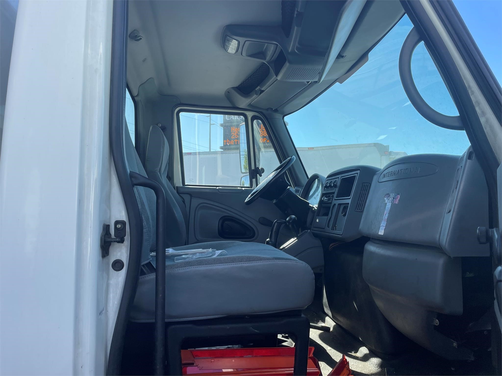 2007 INTERNATIONAL DURASTAR 4300 2007 INTERNATIONAL DURASTAR 4300 - image 5 of 5