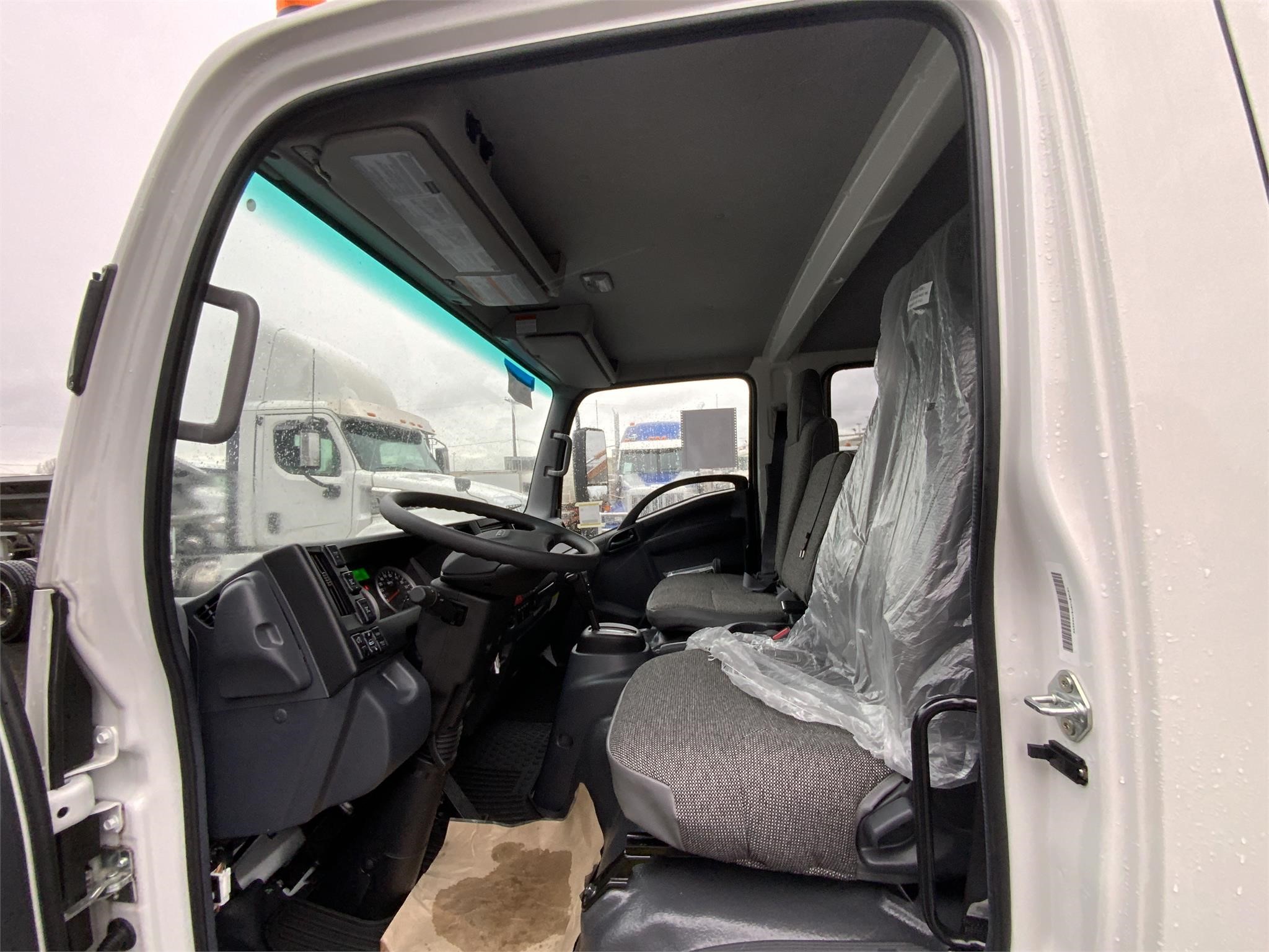 2023 HINO S5 - image 2 of 6