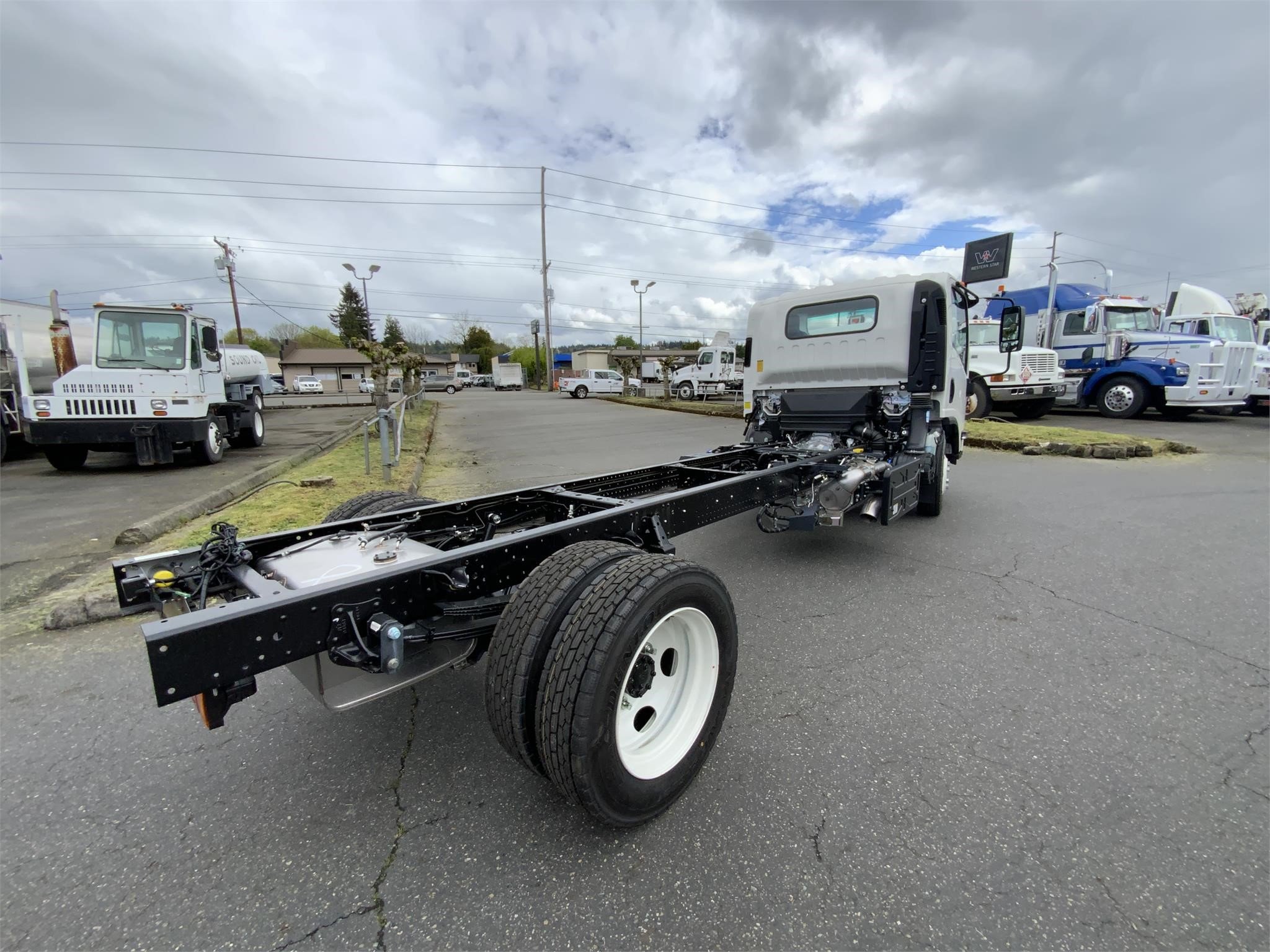 2024 HINO S5 - image 5 of 6