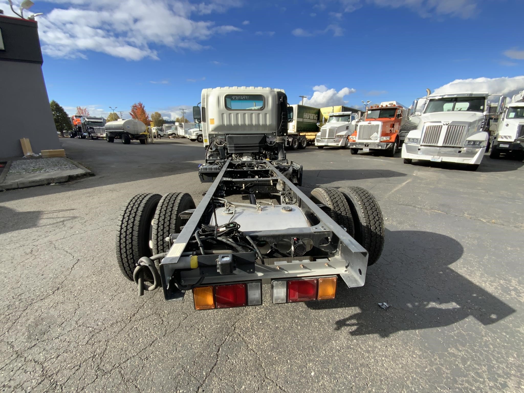 2024 HINO S4 - image 4 of 6