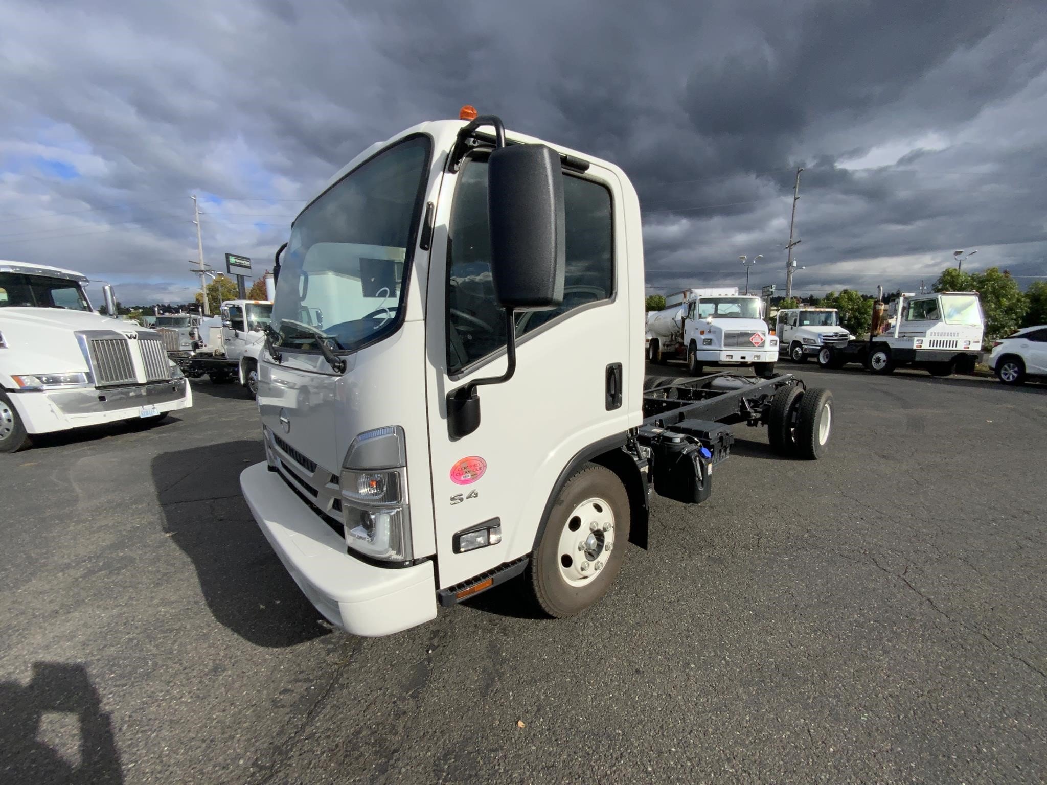 2024 HINO S4 - image 1 of 6
