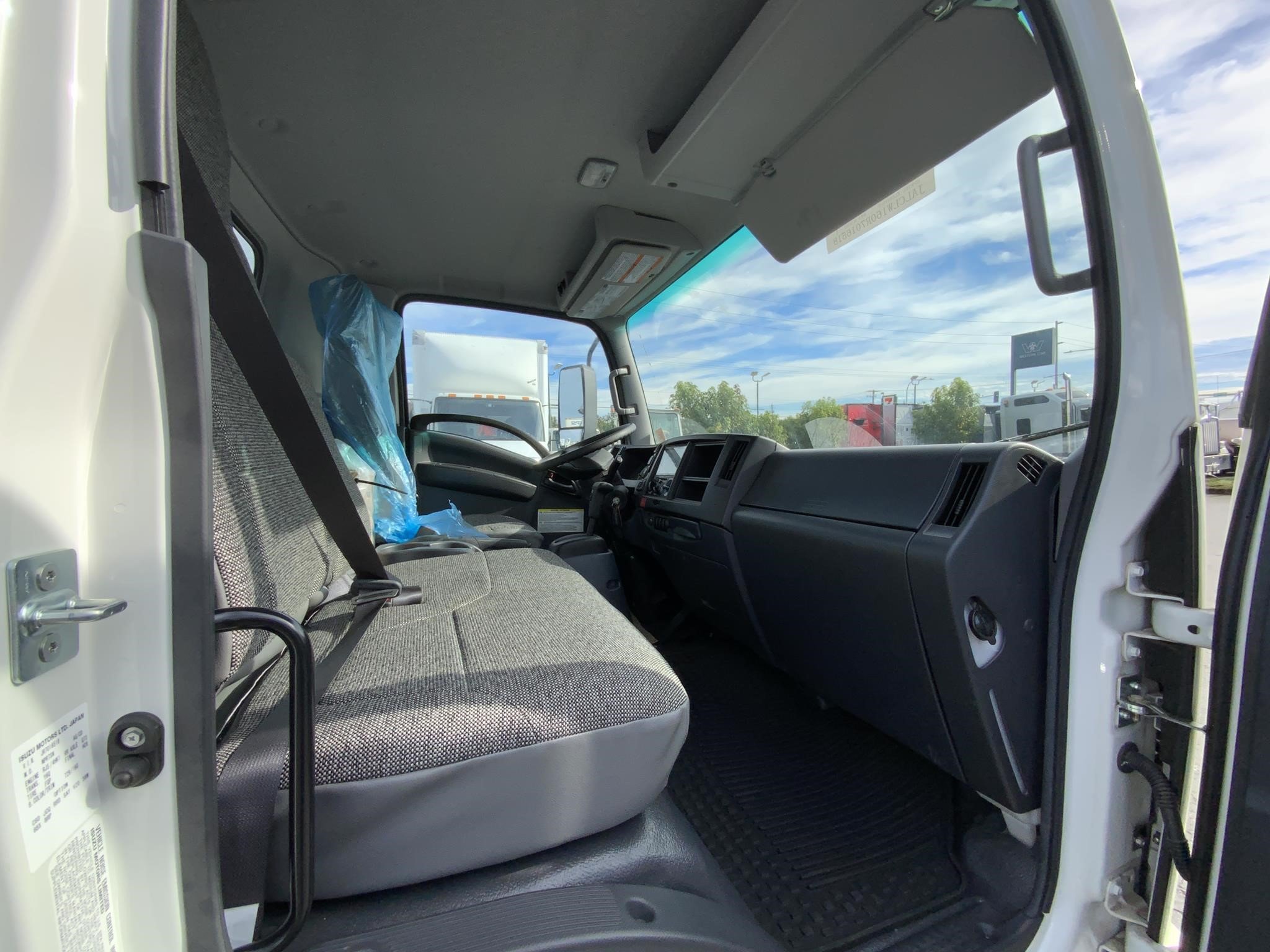 2024 HINO S4 2024 HINO S4 - image 2 of 6