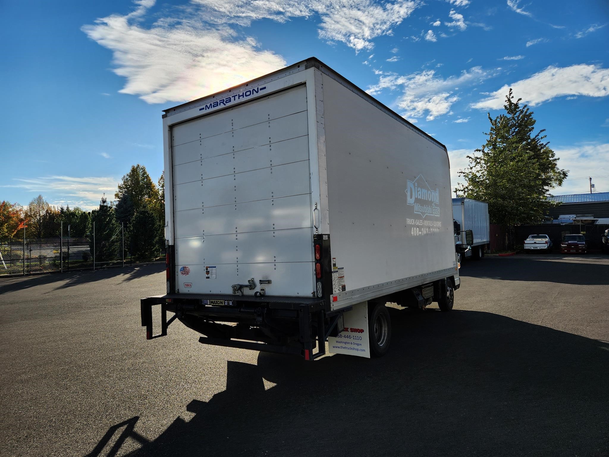 2018 MITSUBISHI FUSO FE180 - image 5 of 6