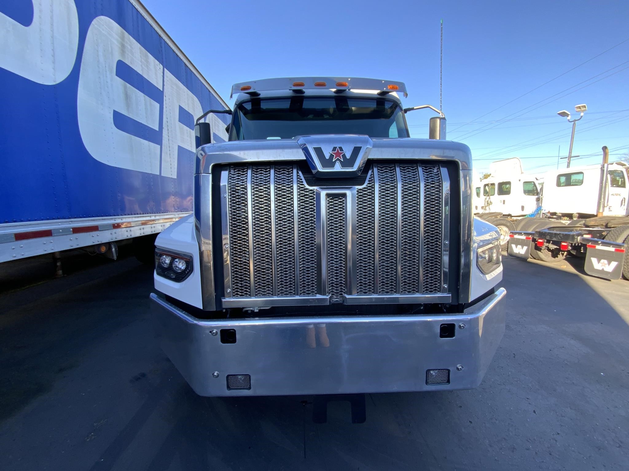 2025 WESTERN STAR 49X - image 2 of 6