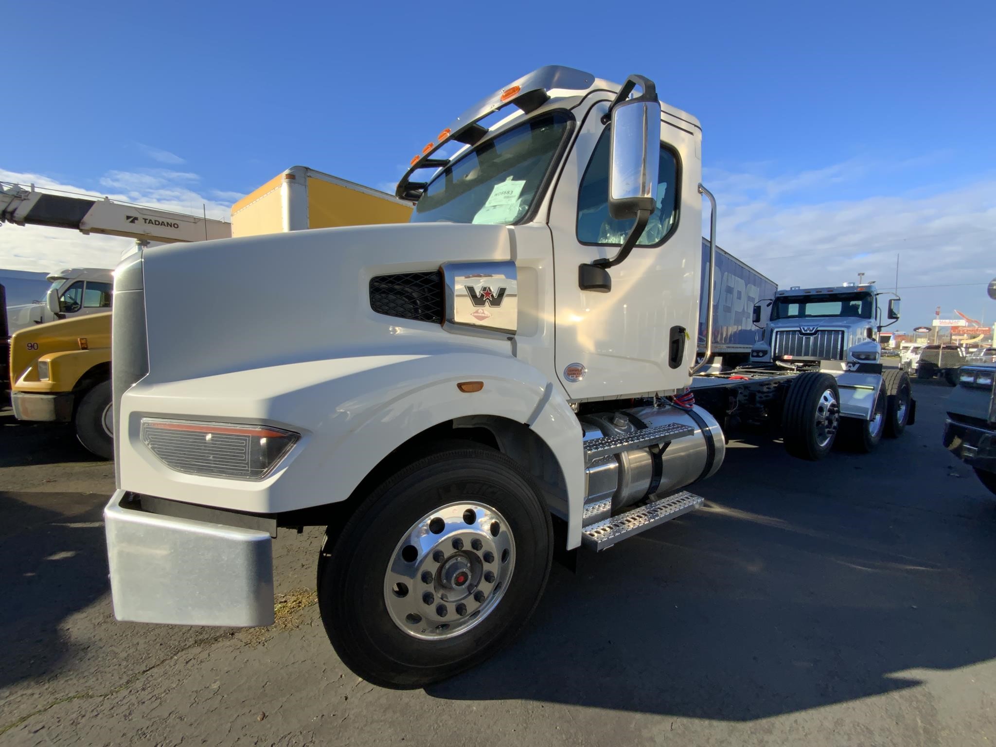 2025 WESTERN STAR 49X - image 1 of 6