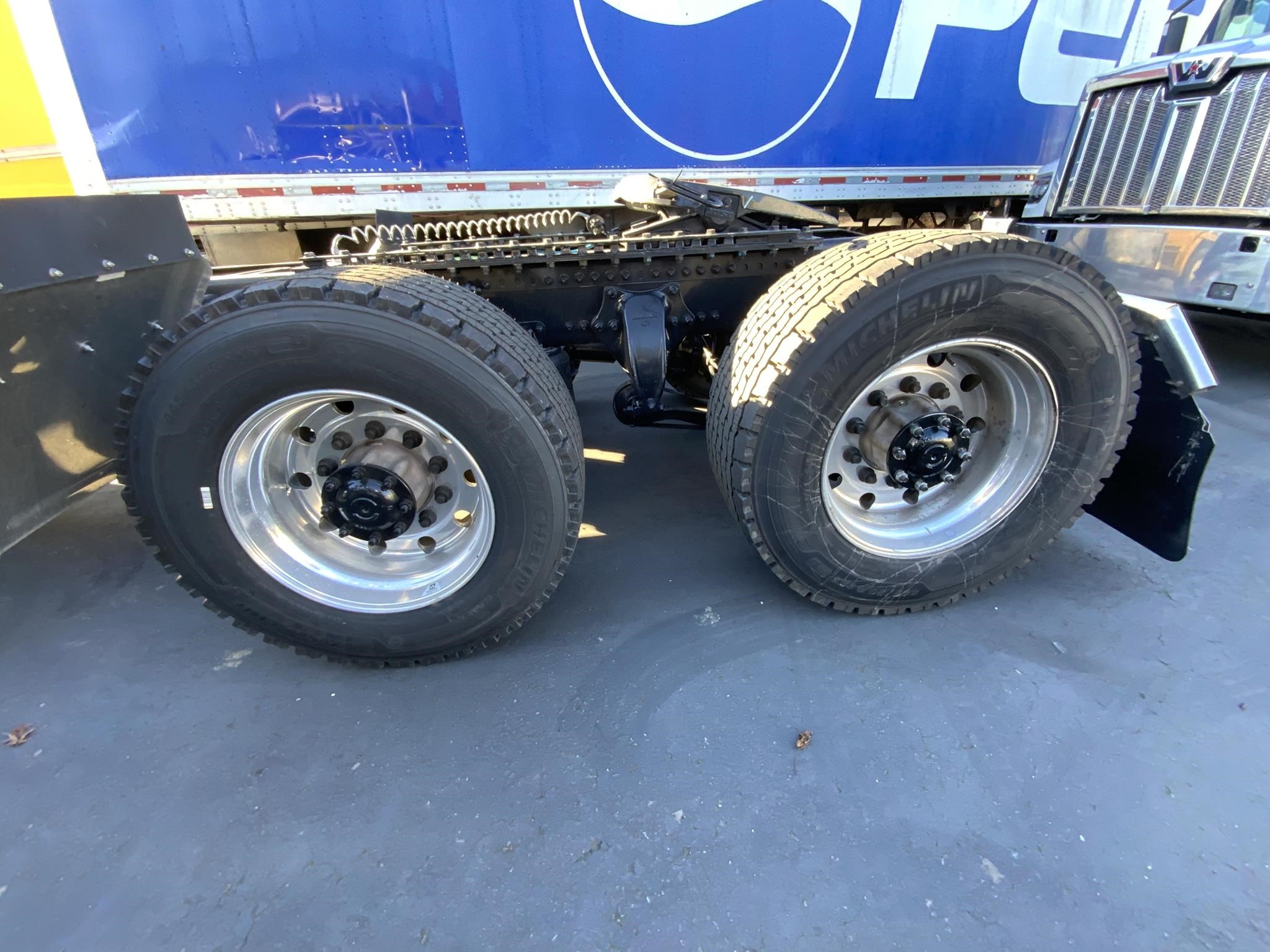 2025 WESTERN STAR 49X - image 6 of 6