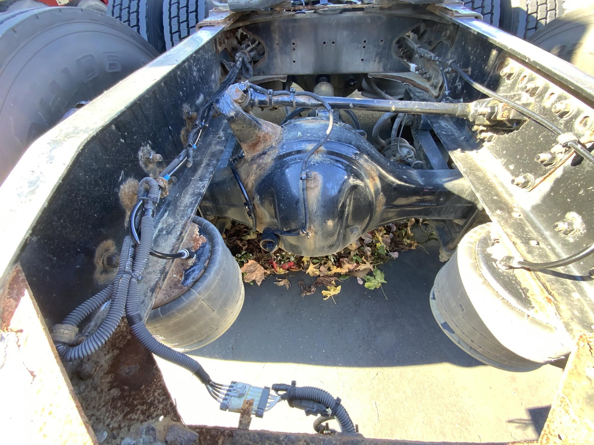 2016 WESTERN STAR 4900 - image 5 of 6