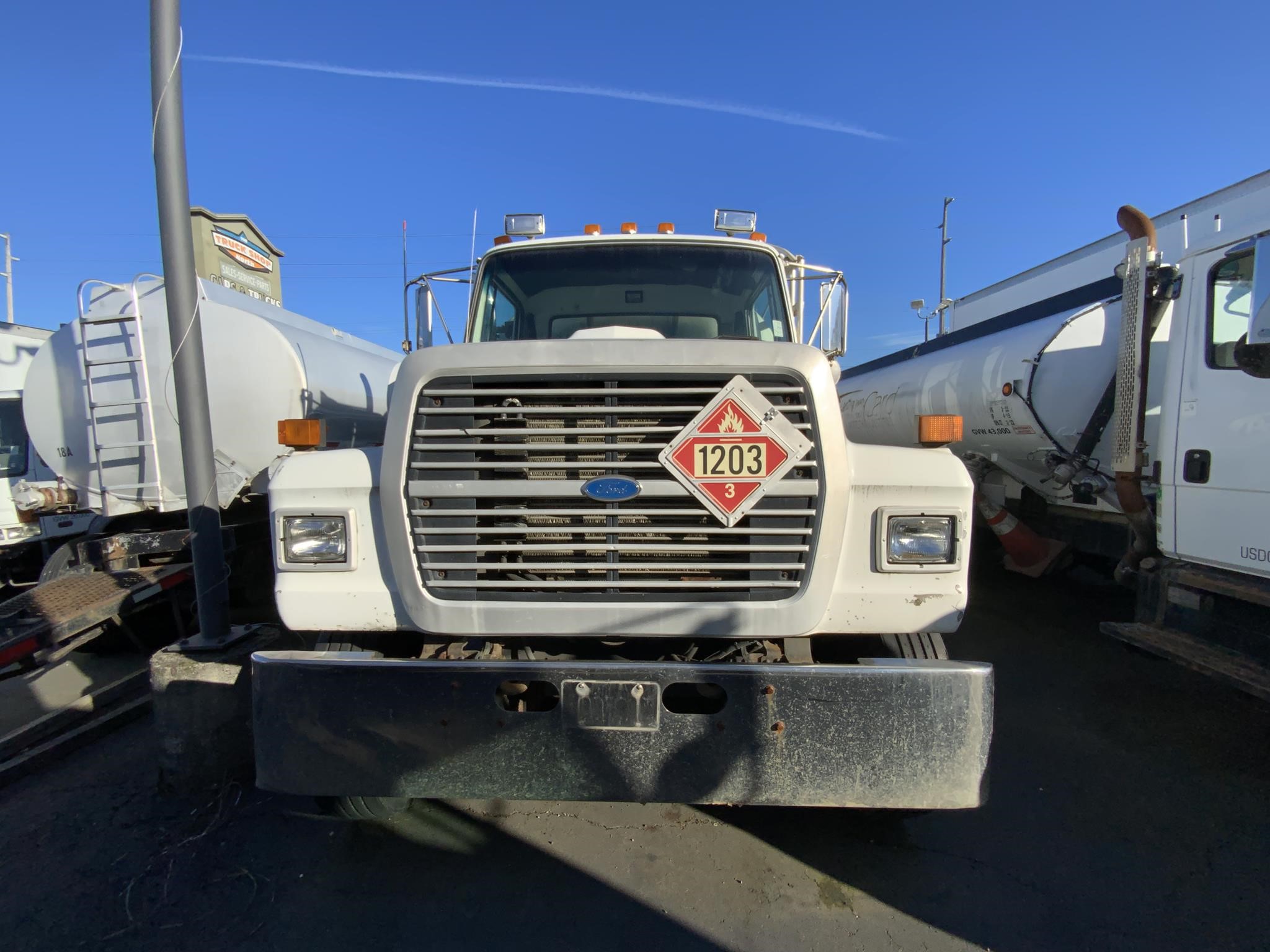 1996 FORD LNT8000 - image 2 of 6
