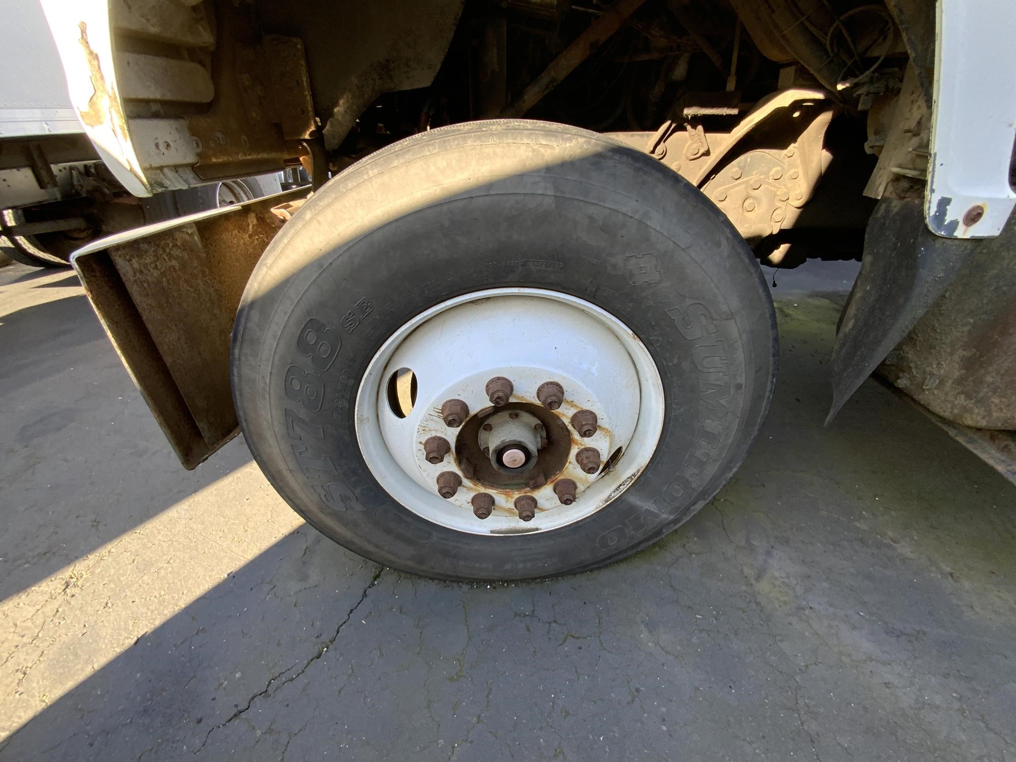 1996 FORD LNT8000 - image 4 of 6