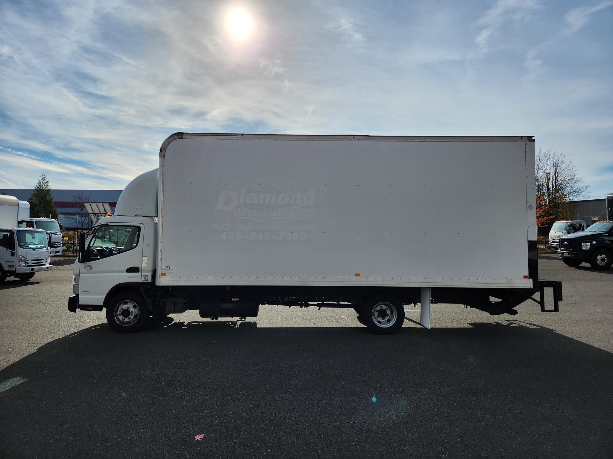 2017 MITSUBISHI FUSO FE180 - image 2 of 6