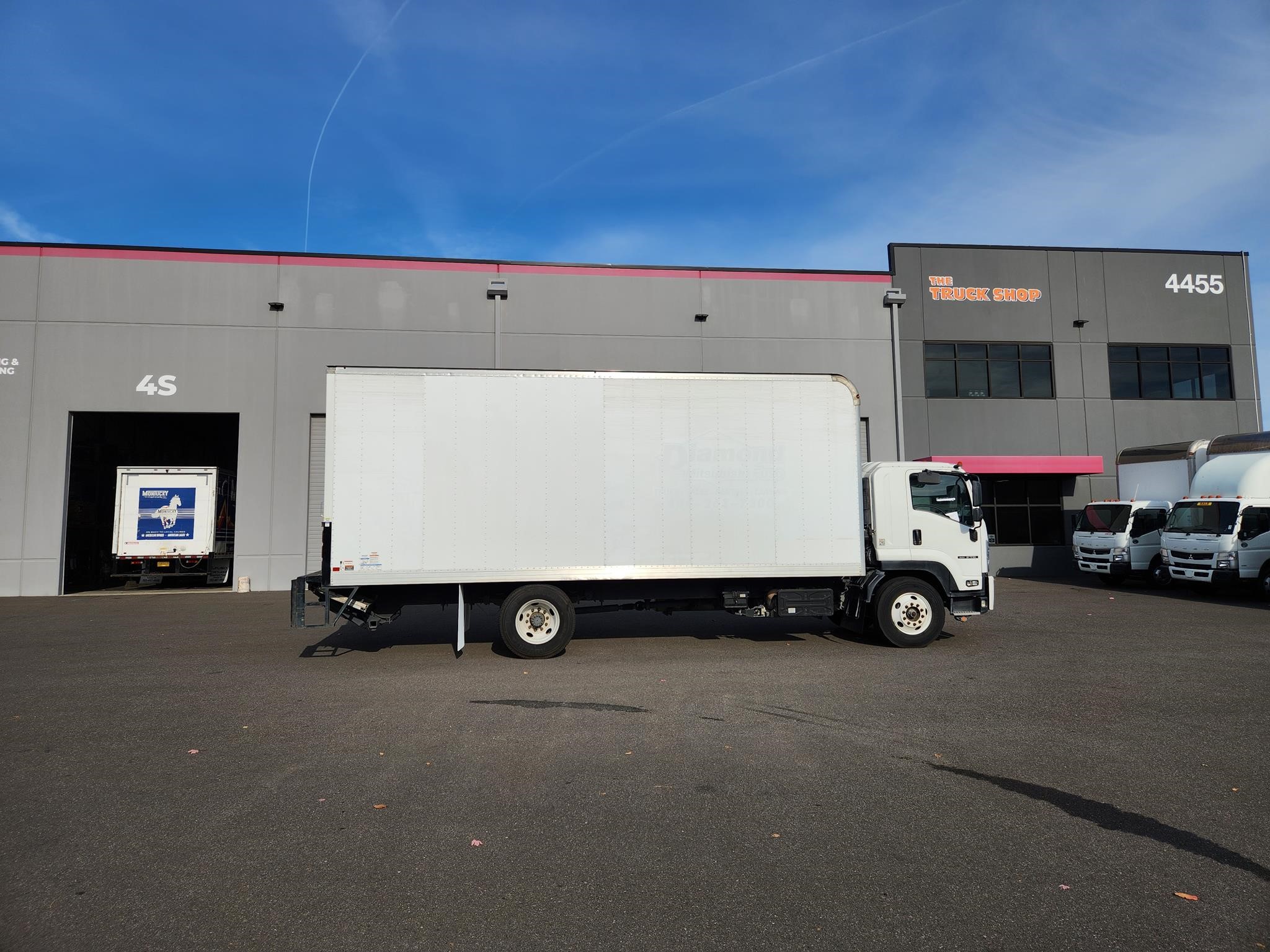 2019 ISUZU FTR - image 6 of 6