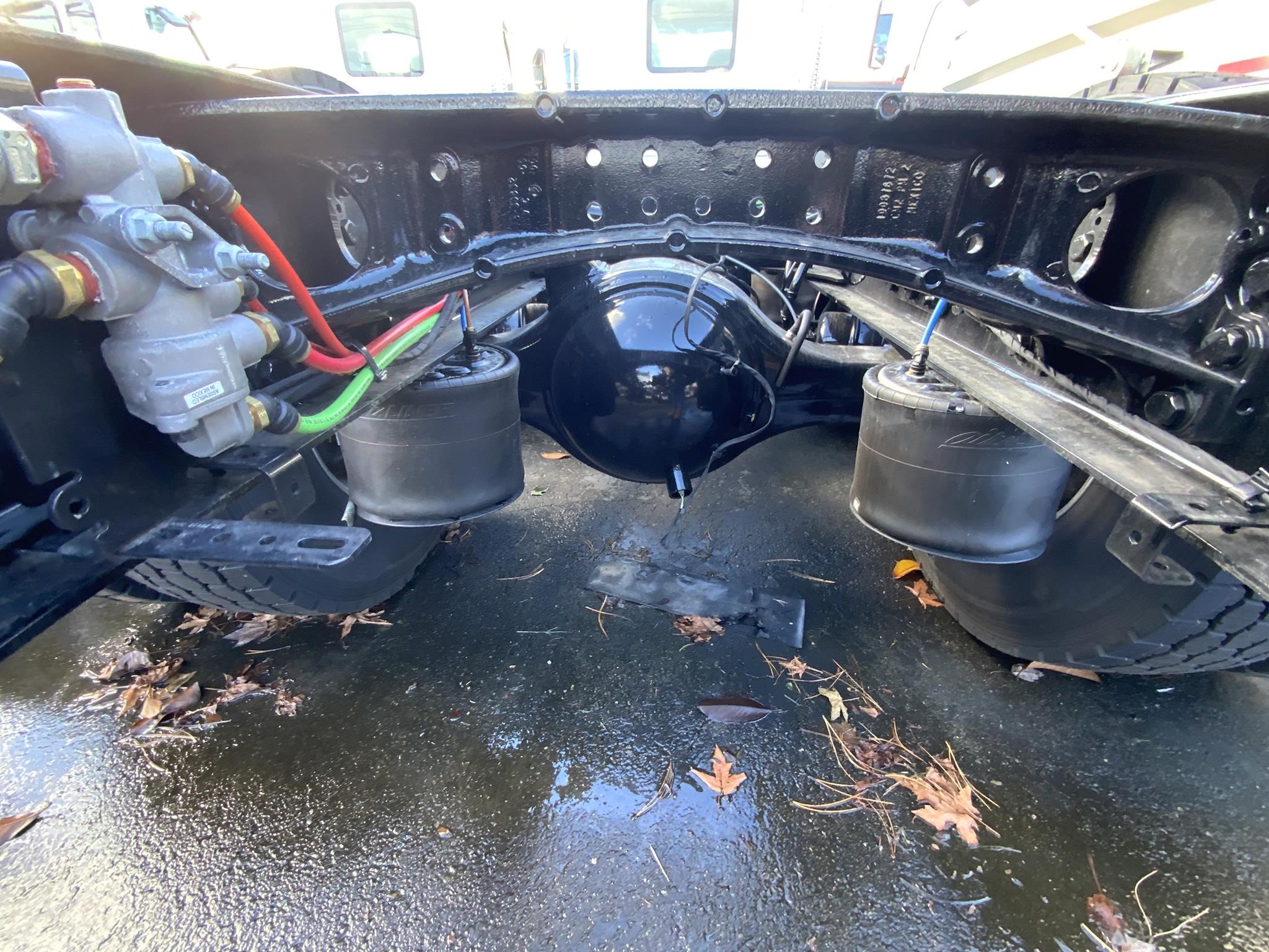 2025 WESTERN STAR 49X - image 6 of 6