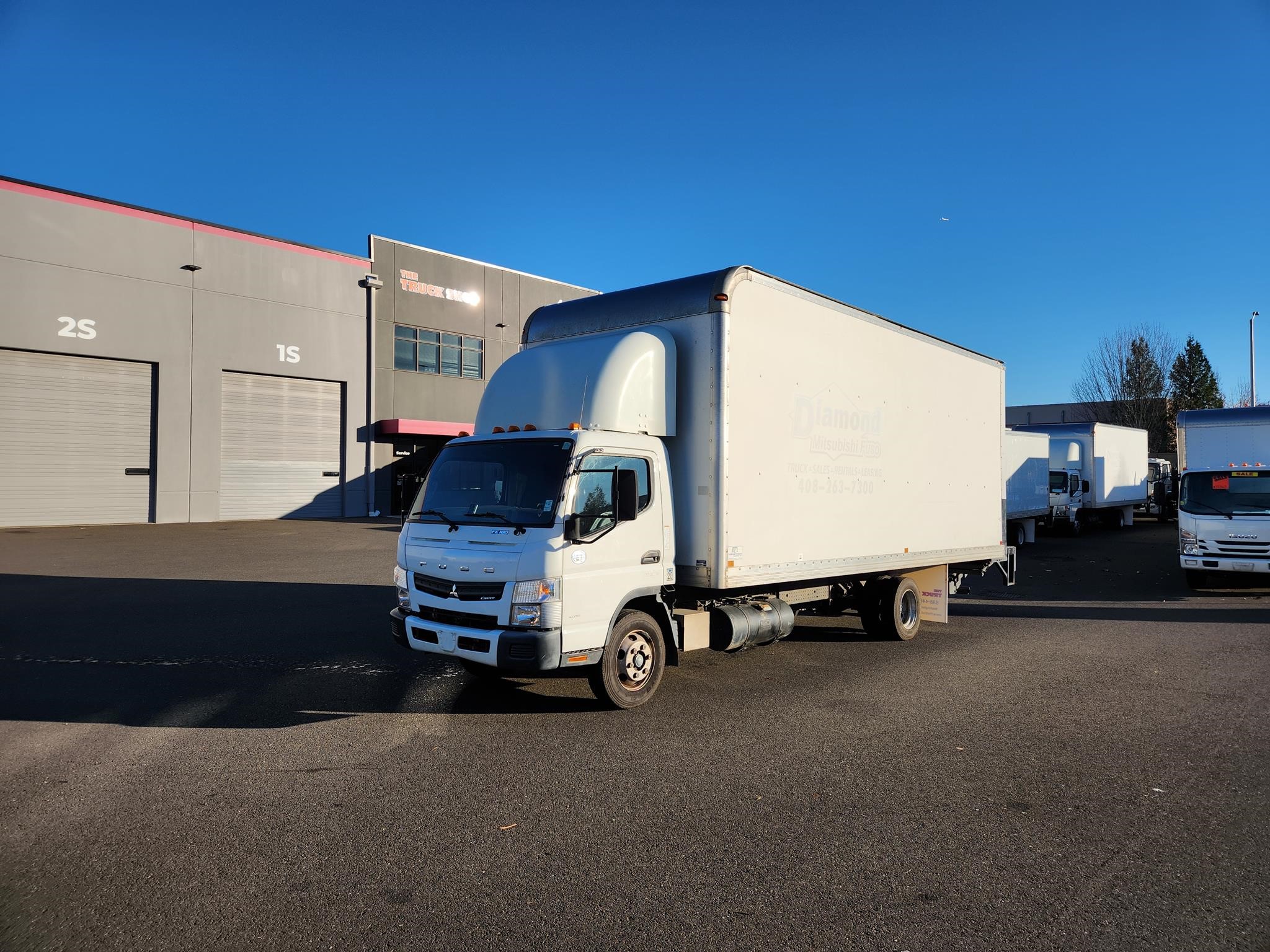 2017 MITSUBISHI FUSO FE180 - image 1 of 6