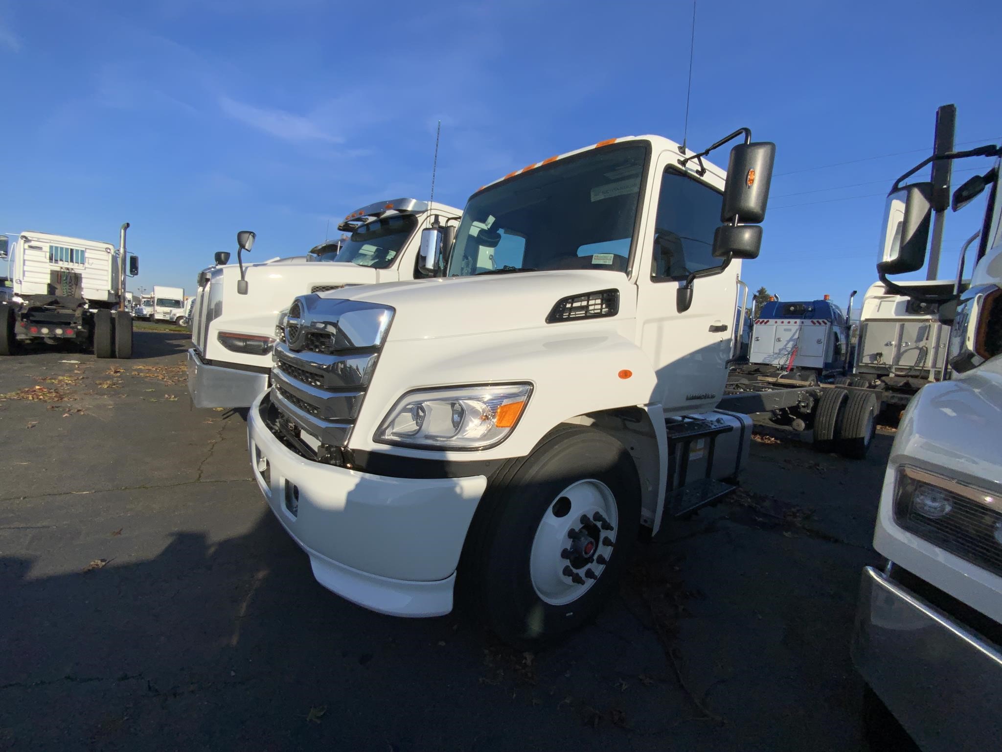2025 HINO L6 - image 1 of 6
