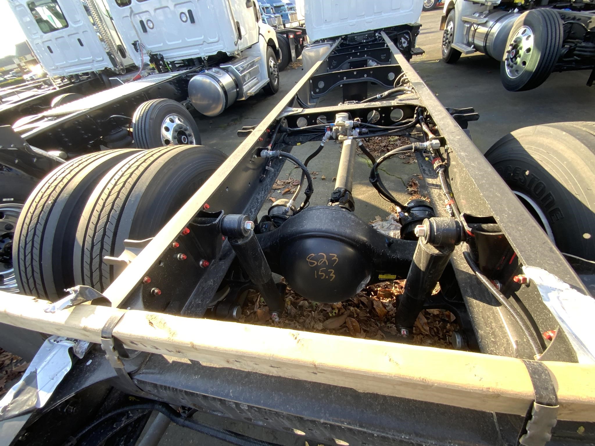 2025 HINO L6 - image 6 of 6