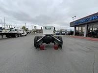 2025 HINO L6 - image 4 of 6