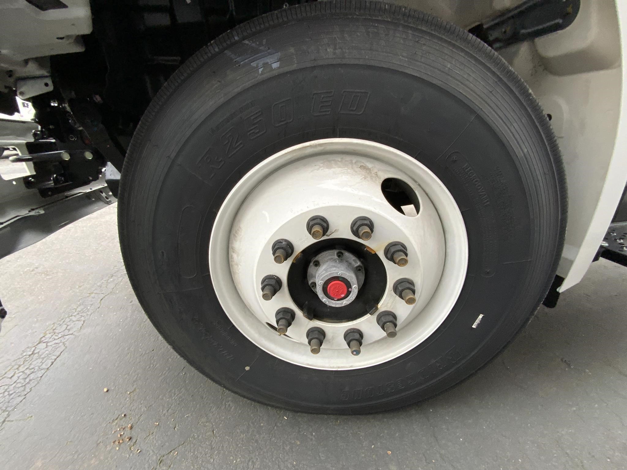 2025 HINO L6 - image 6 of 6