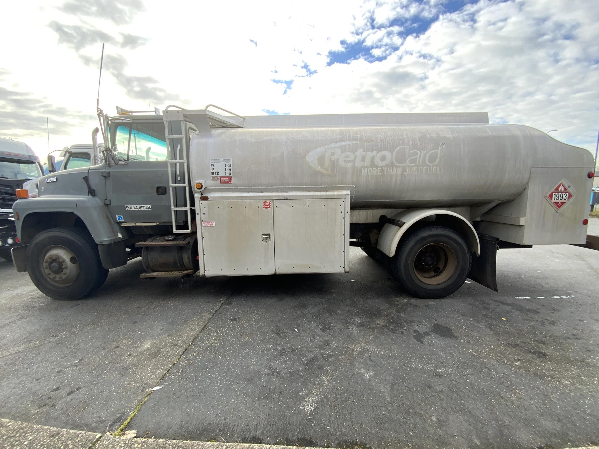 1995 FORD LN8000 - image 2 of 6