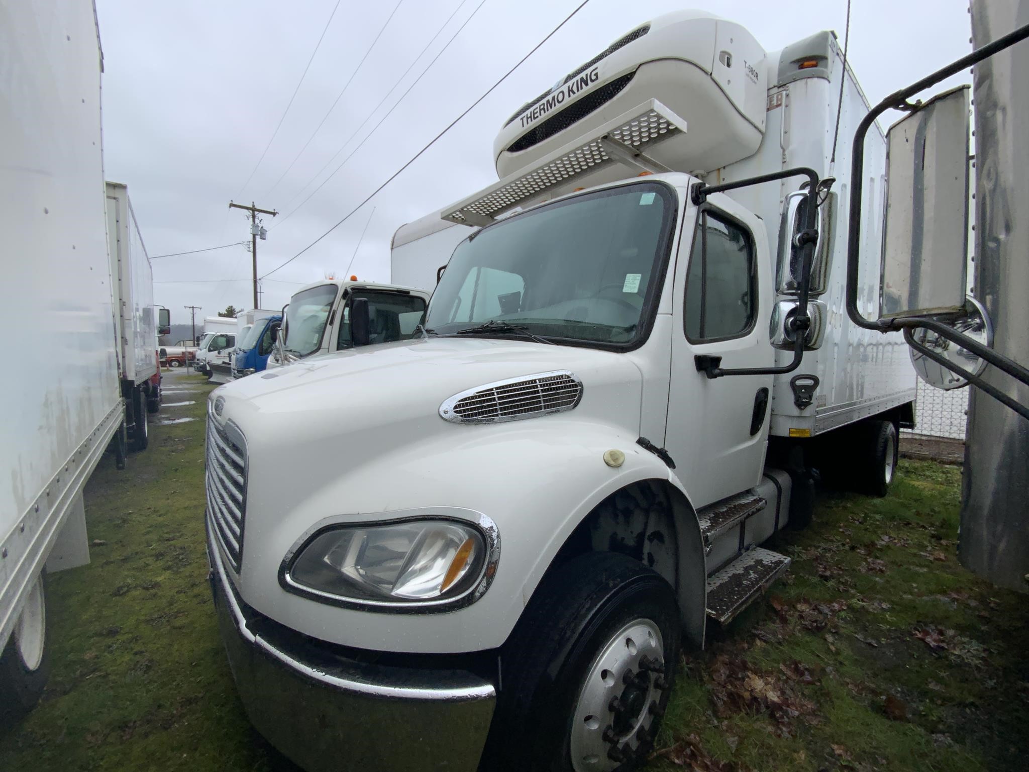 2014 FREIGHTLINER BUSINESS CLASS M2 100 - image 1 of 5