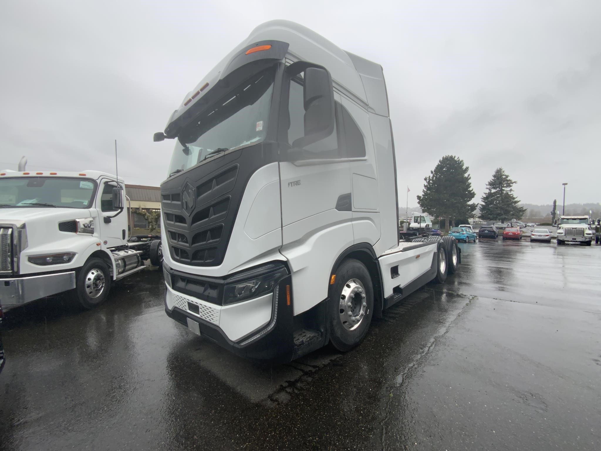 2024 NIKOLA TRE - image 1 of 6