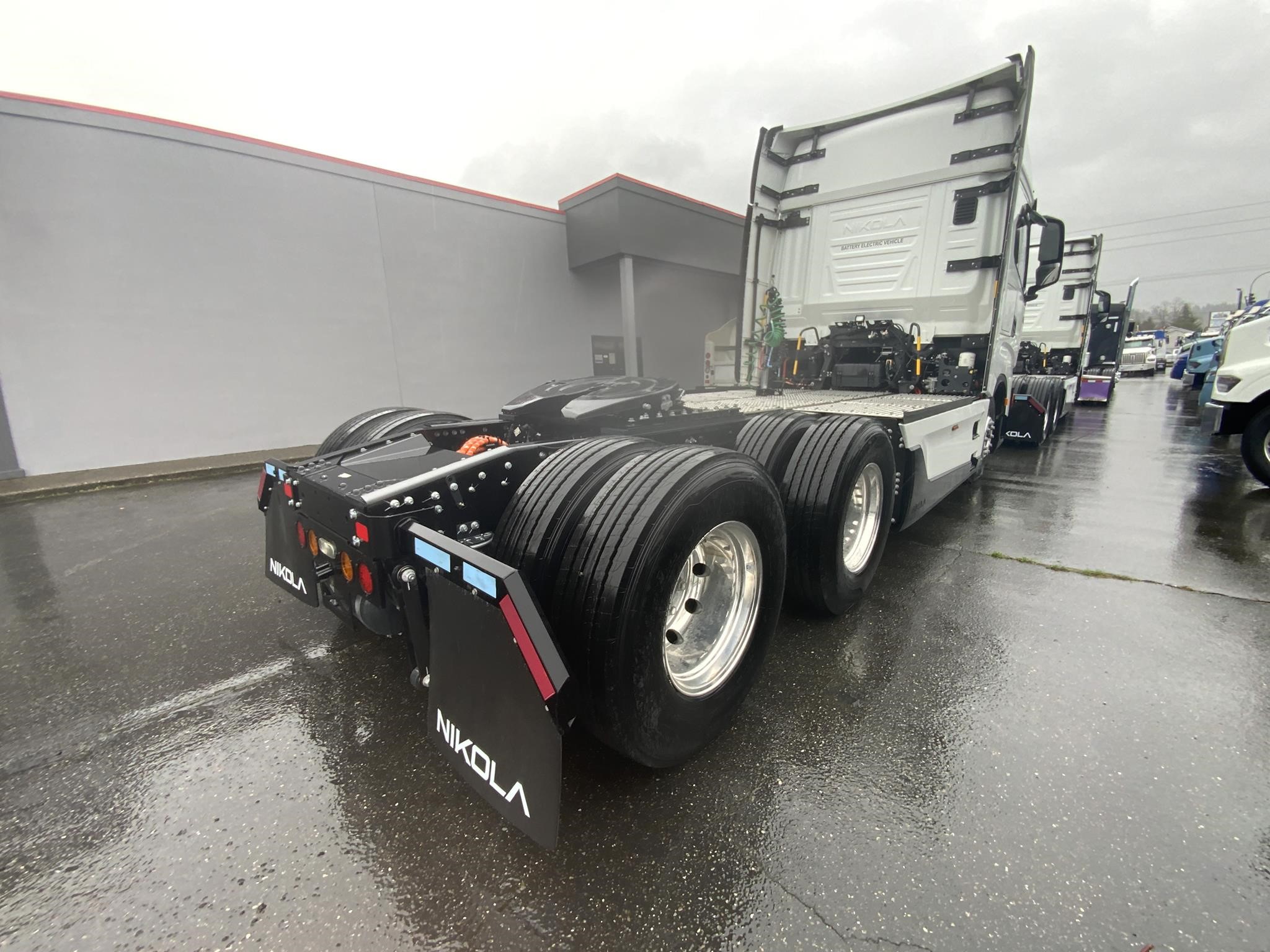 2024 NIKOLA TRE - image 5 of 6