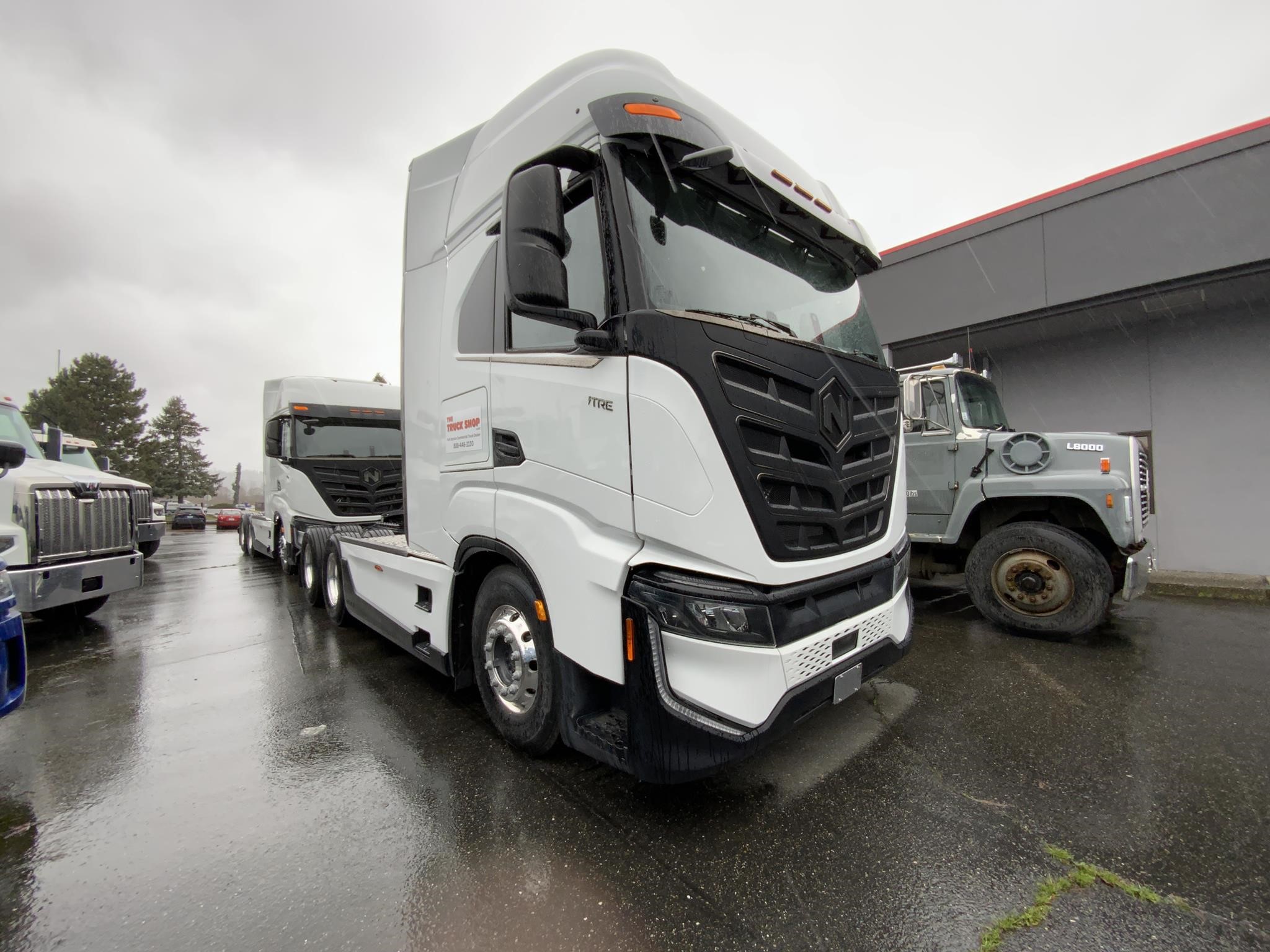 2024 NIKOLA TRE - image 5 of 6