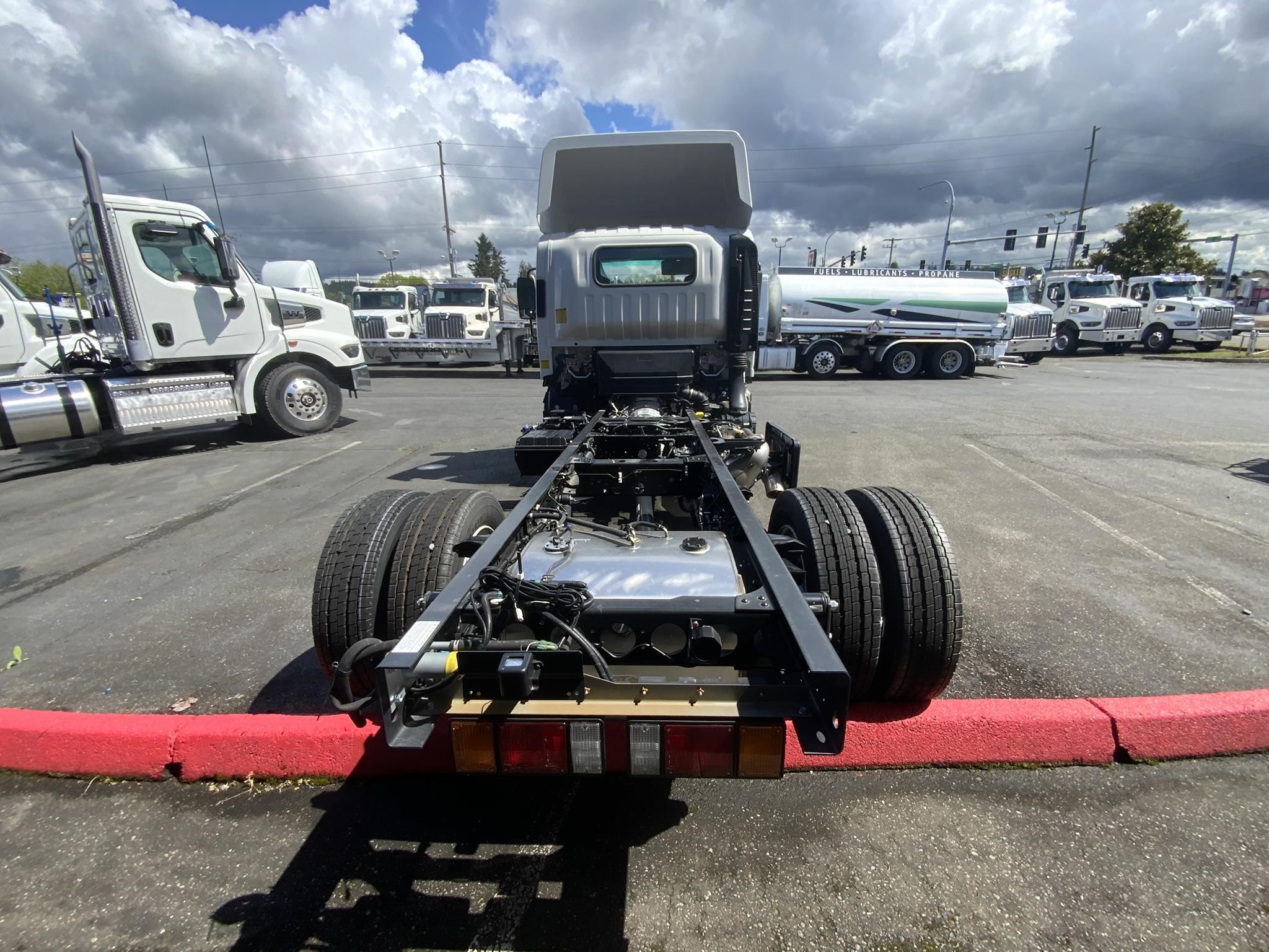 2024 HINO S5 - image 4 of 6